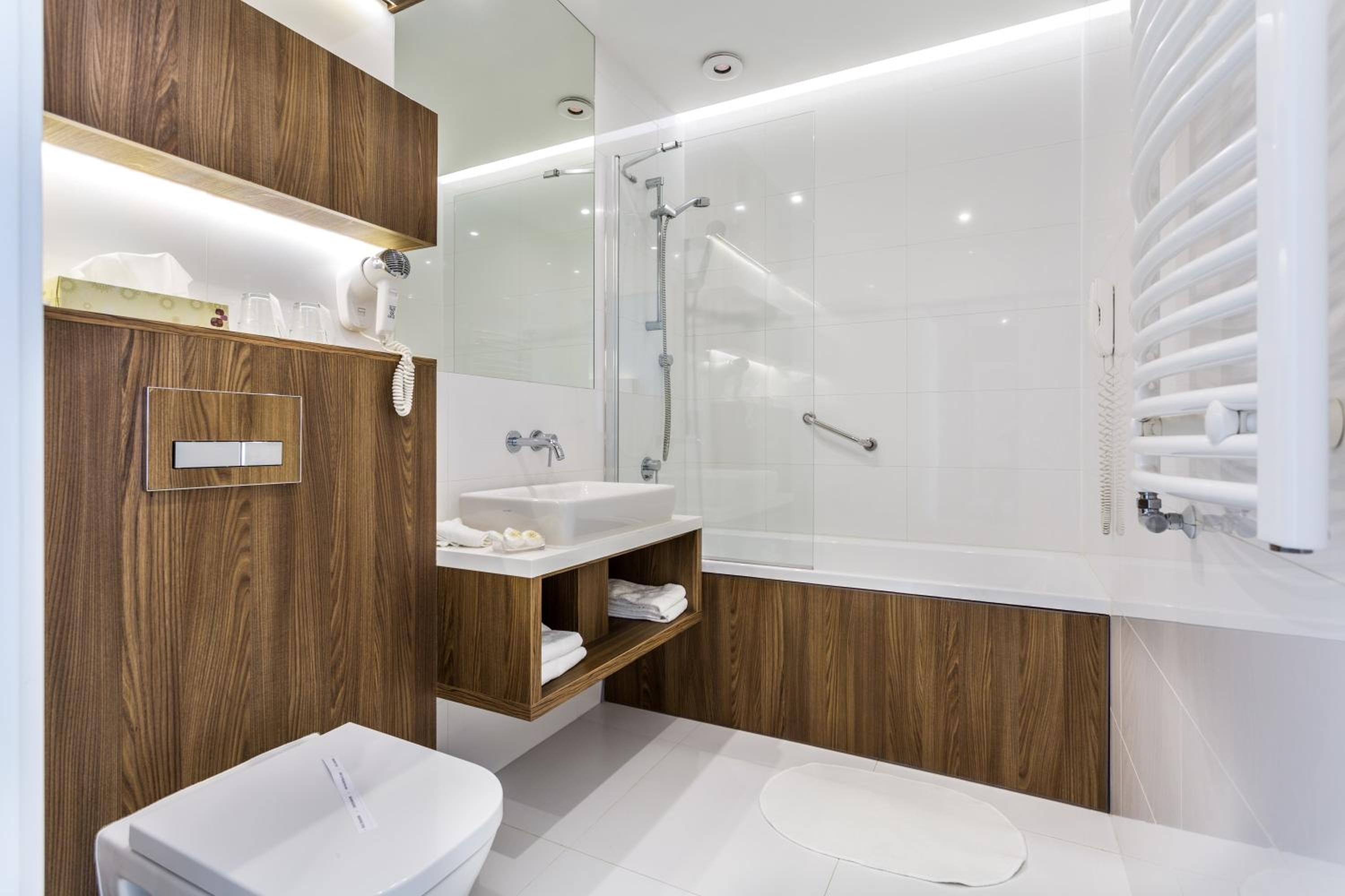 Double Room - Photo 5