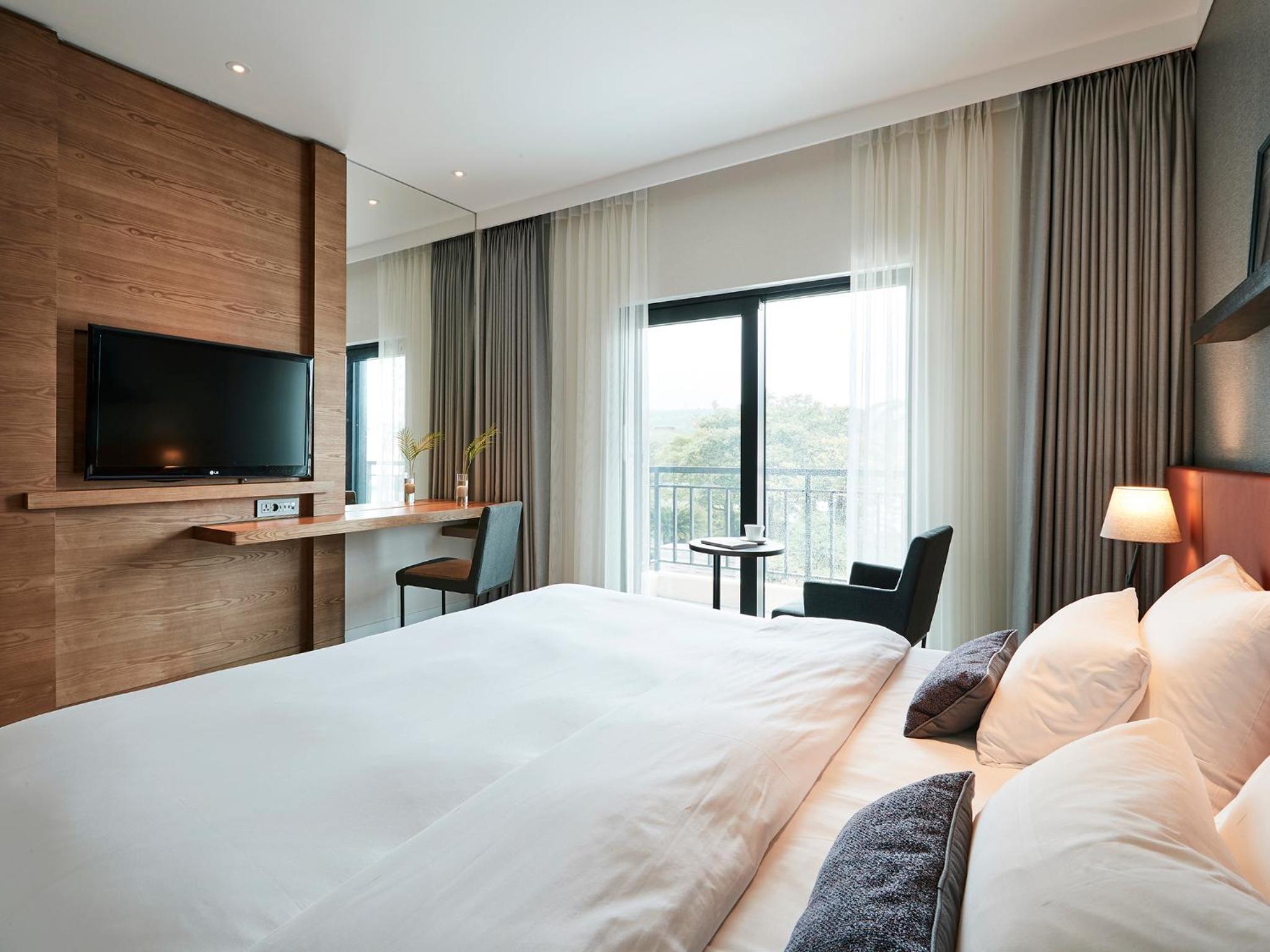 Deluxe Double Room - Photo 1
