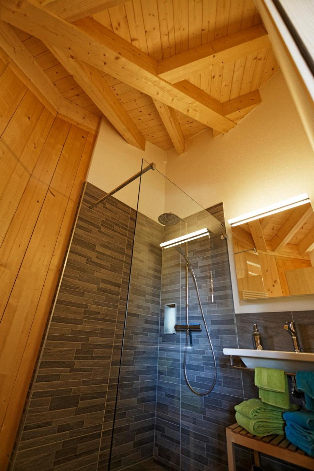 Double Room with Balcony - Photo 2