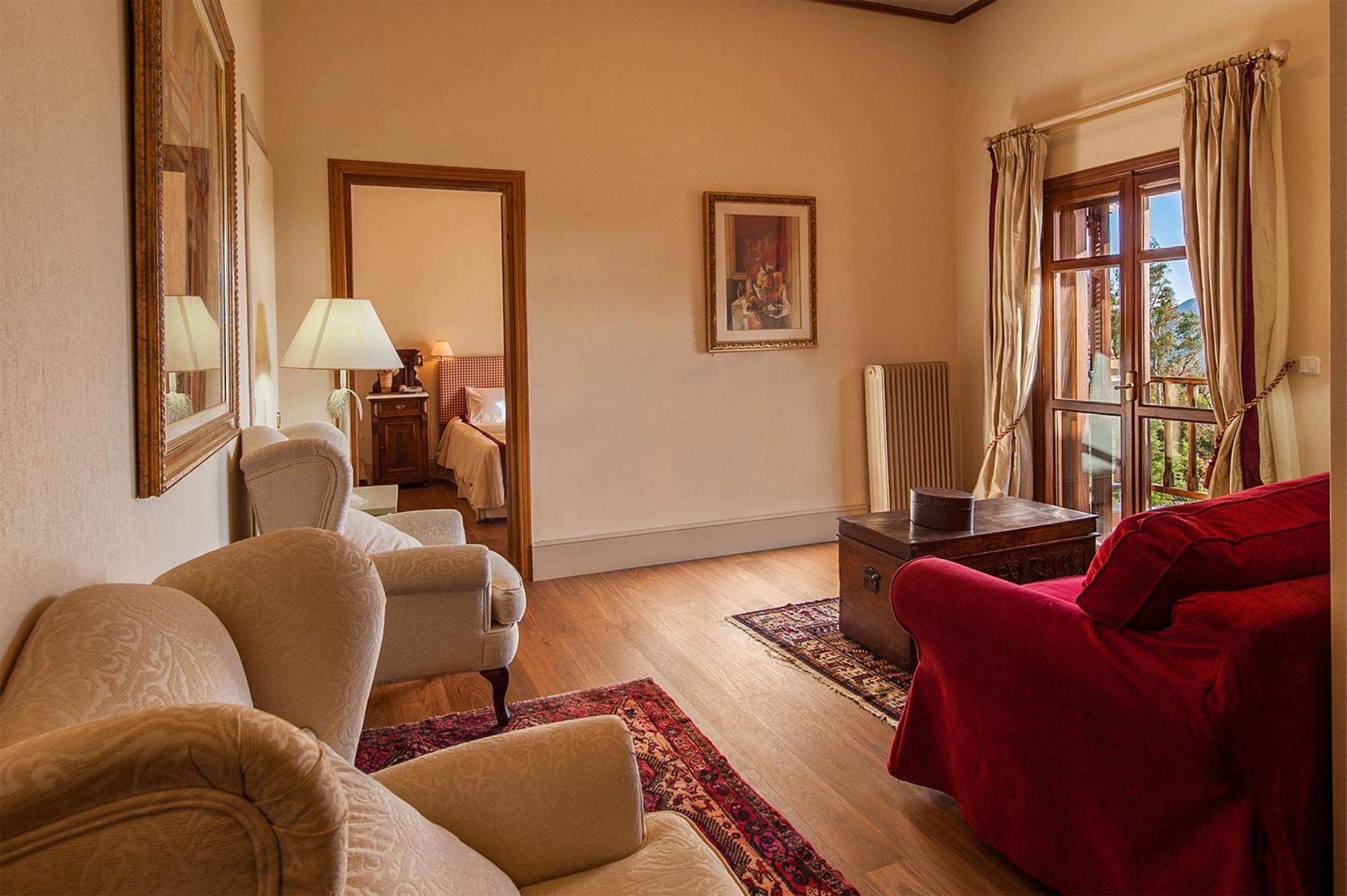 Deluxe Suite With Panoramic View photo 1