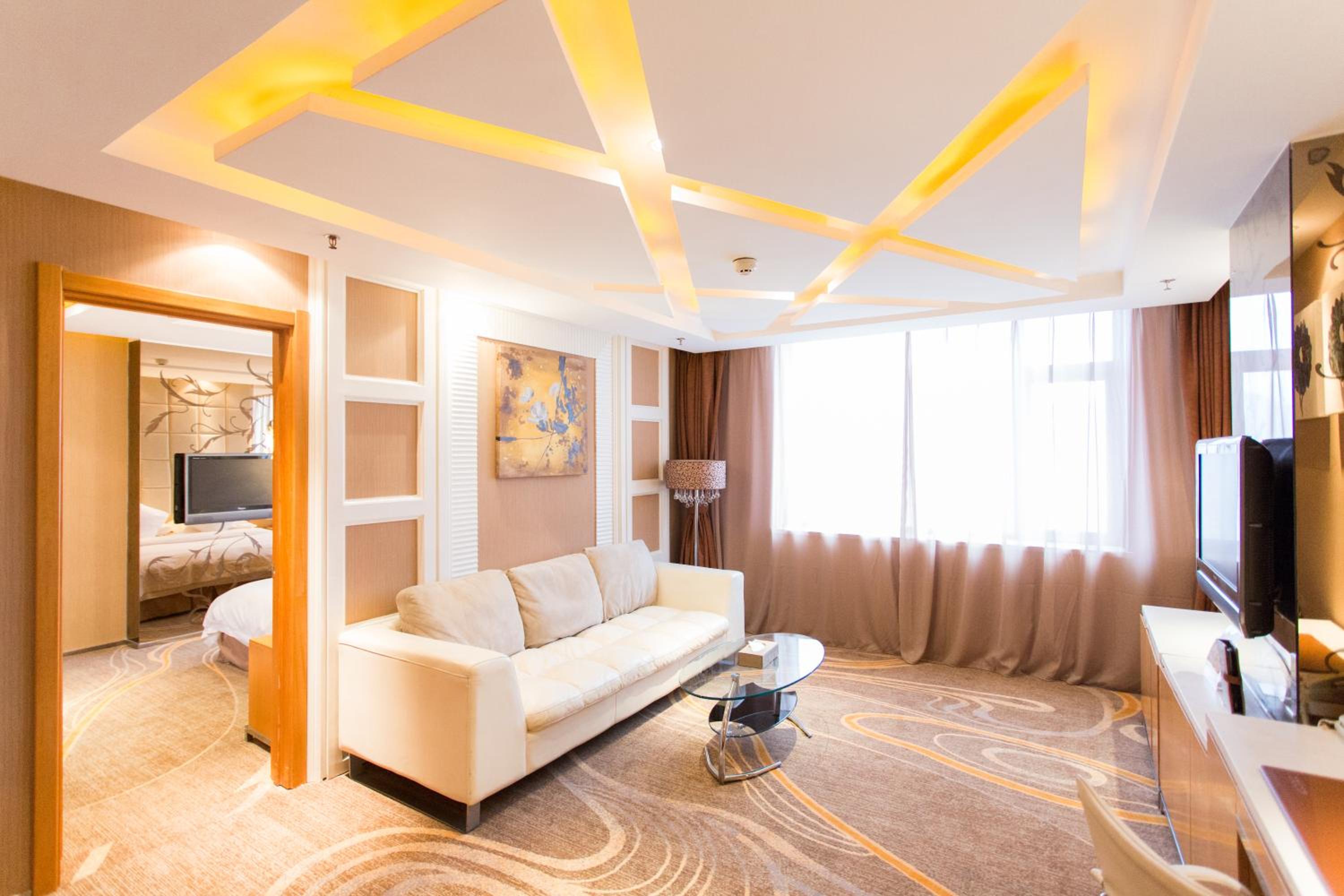Elegant Twin Room photo 2