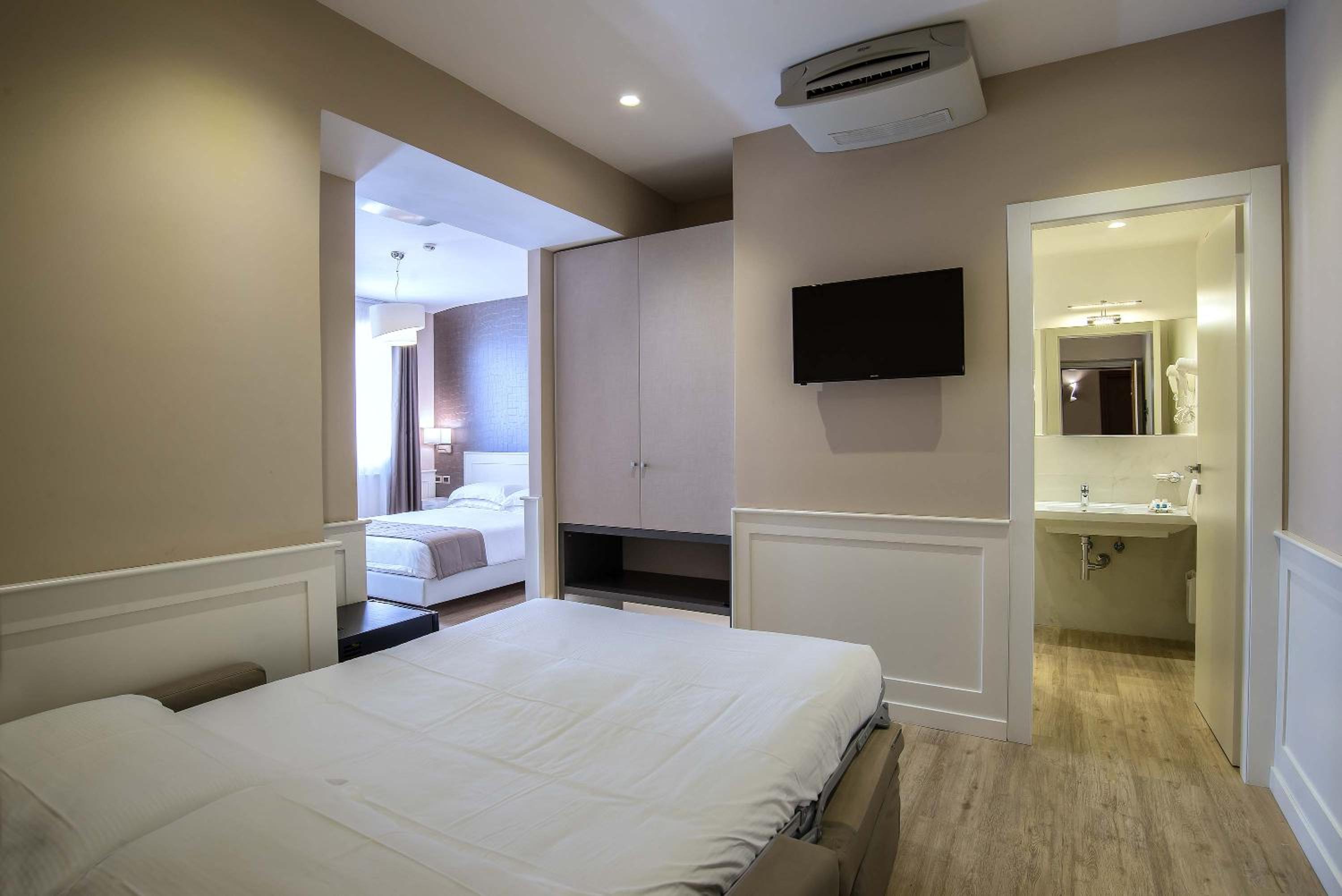 Family Suite photo 3