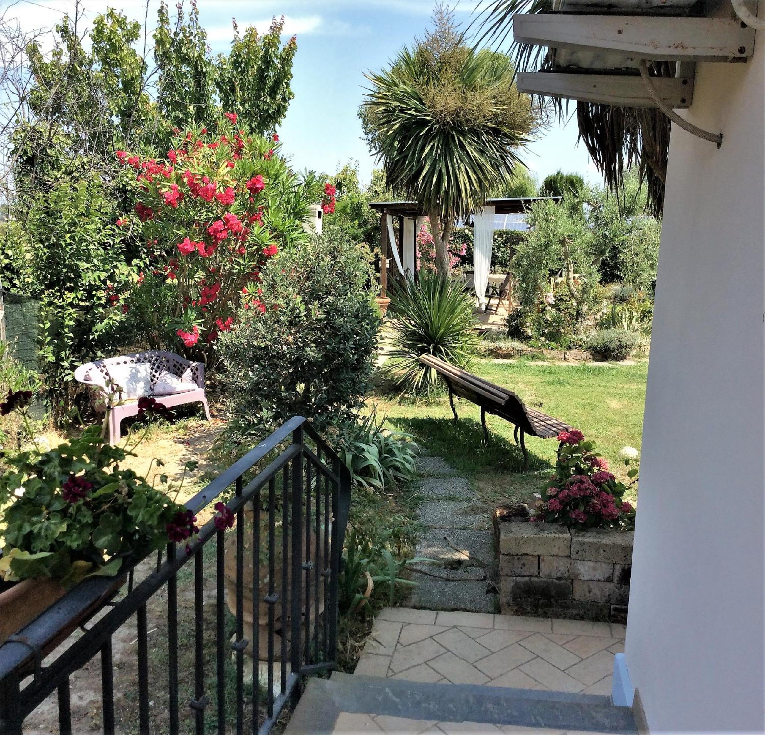Triple Room with Garden View - Photo 3