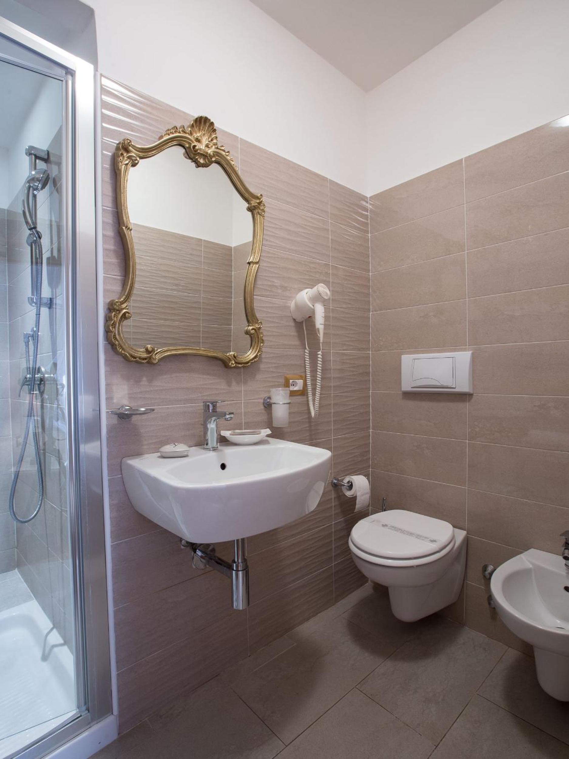 Triple Room - Photo 2