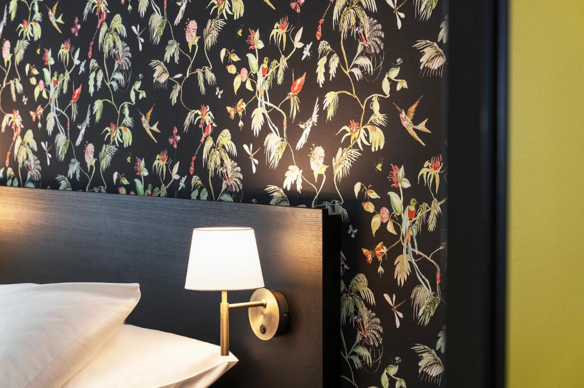 Standard Queen Room photo 3
