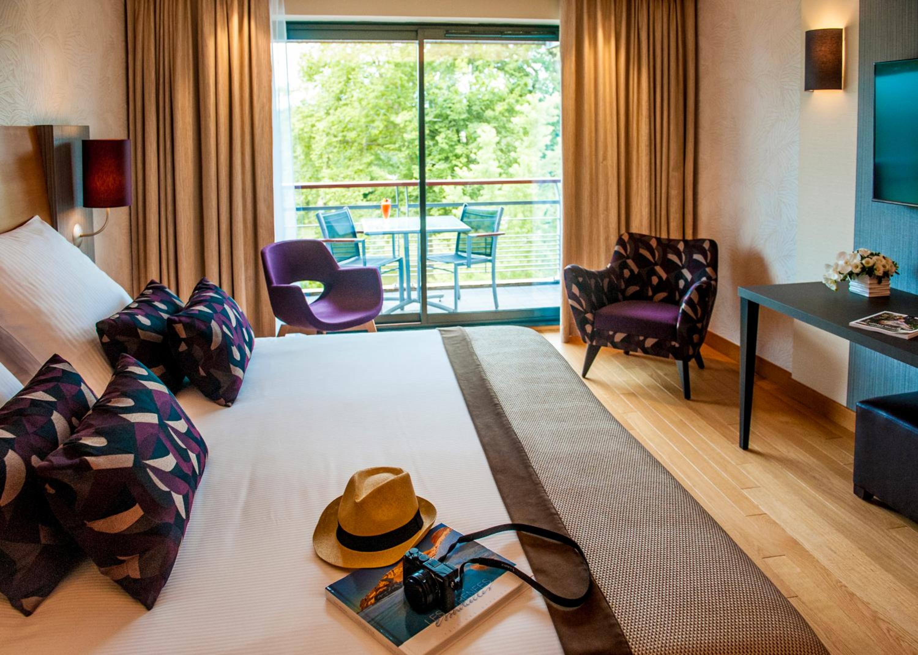 Superior King Room - Photo 6
