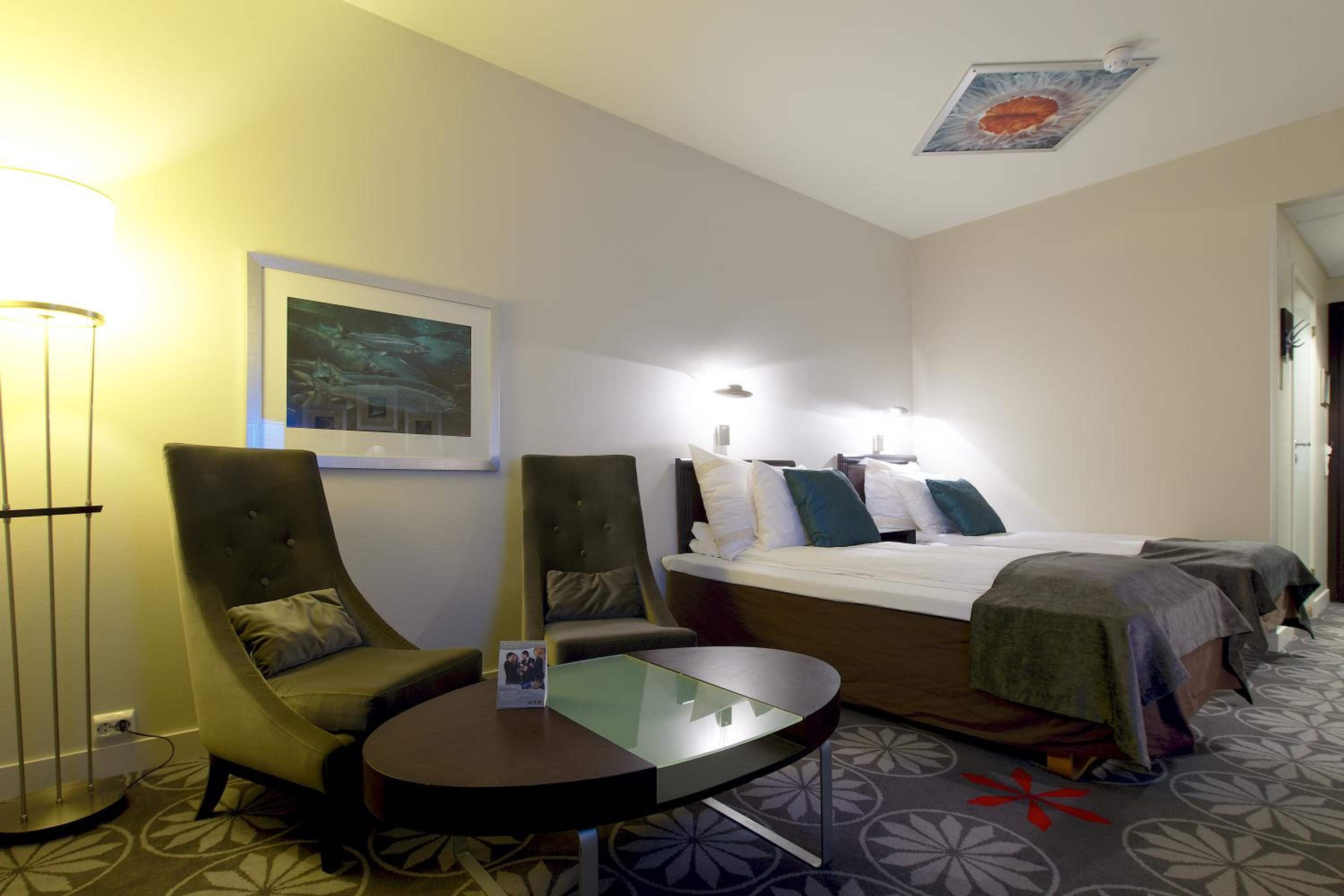 Double or Twin Room - Photo 8