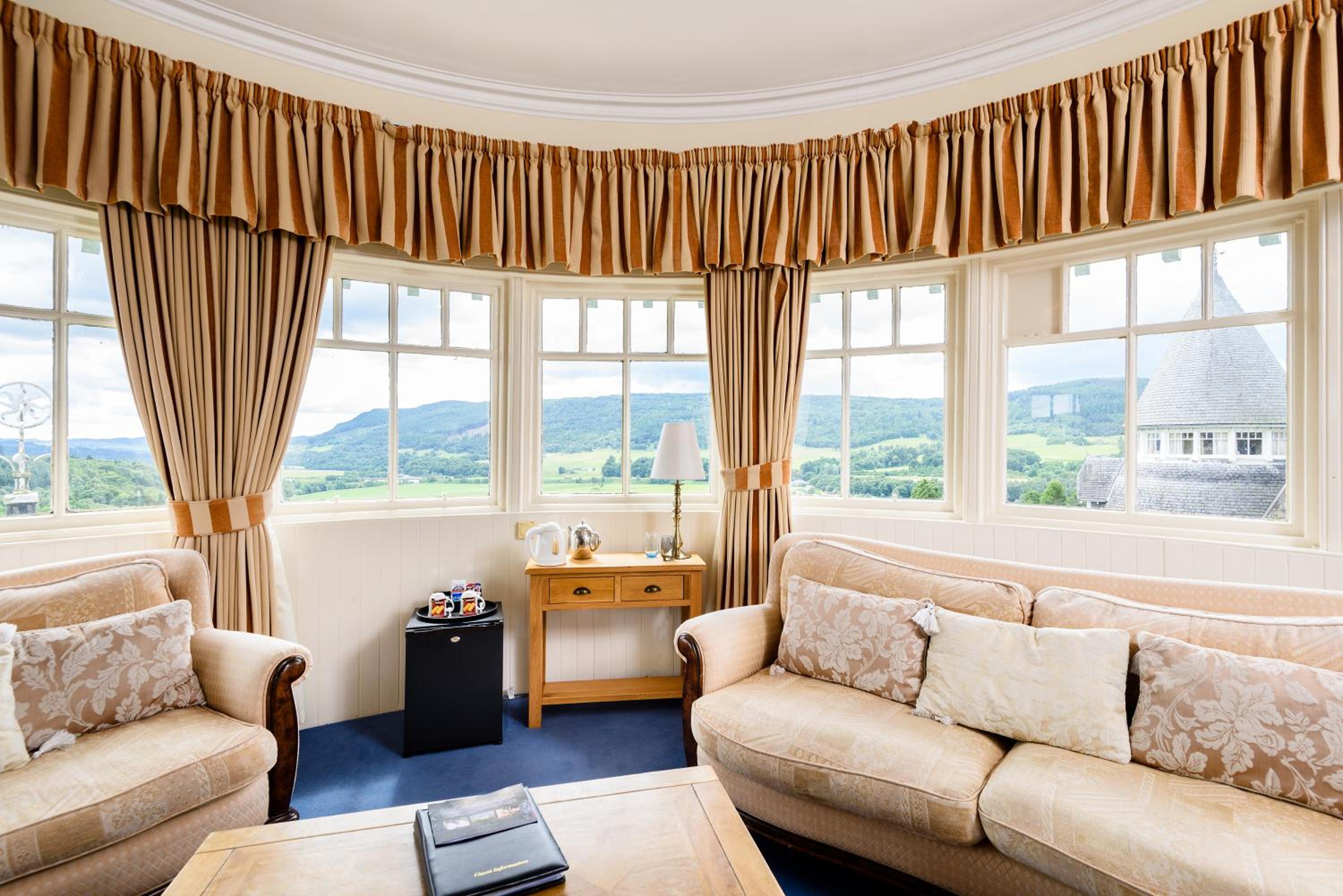 Turret Suite - Photo 5