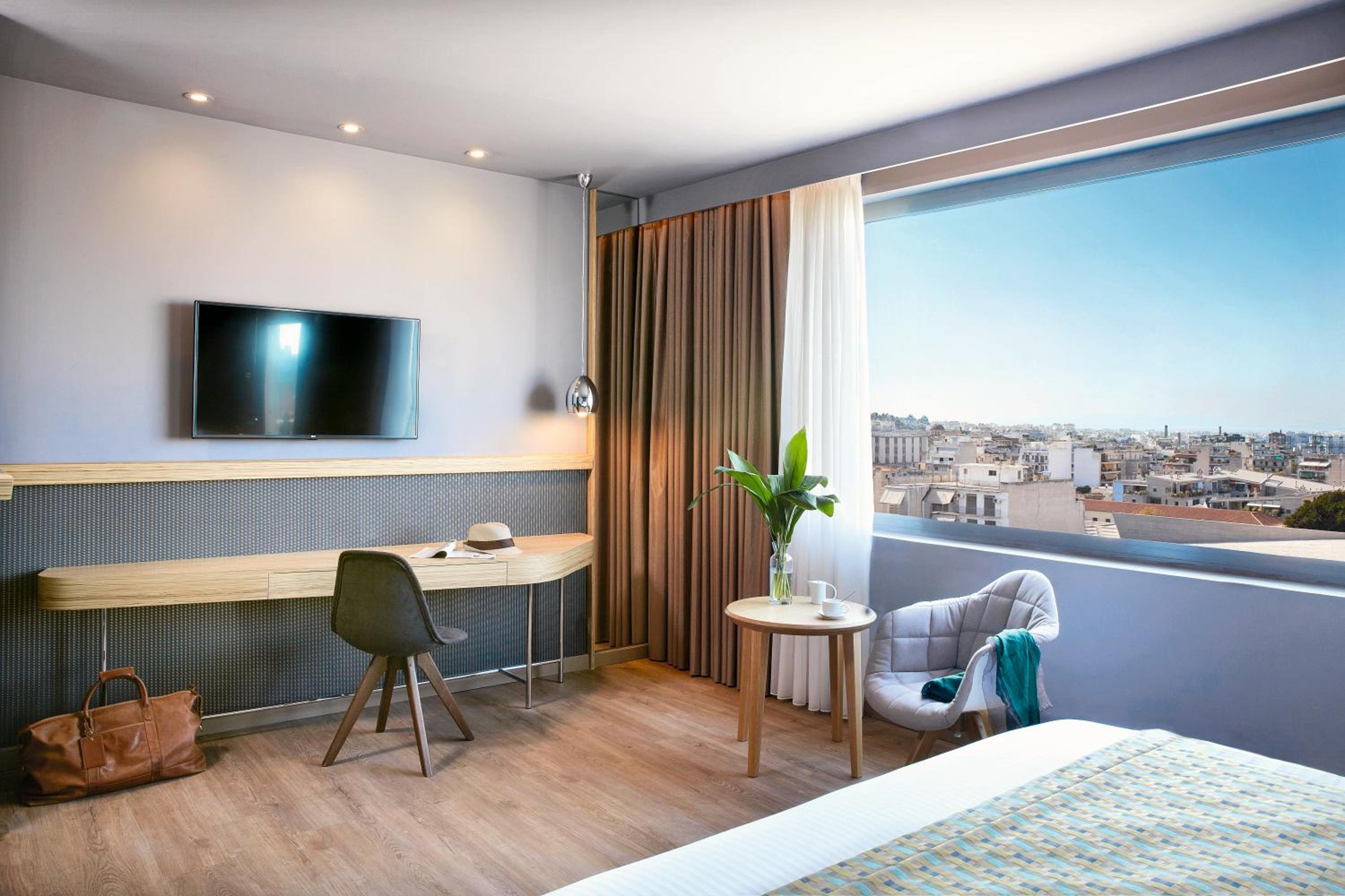 Executive Suite with City View photo 3