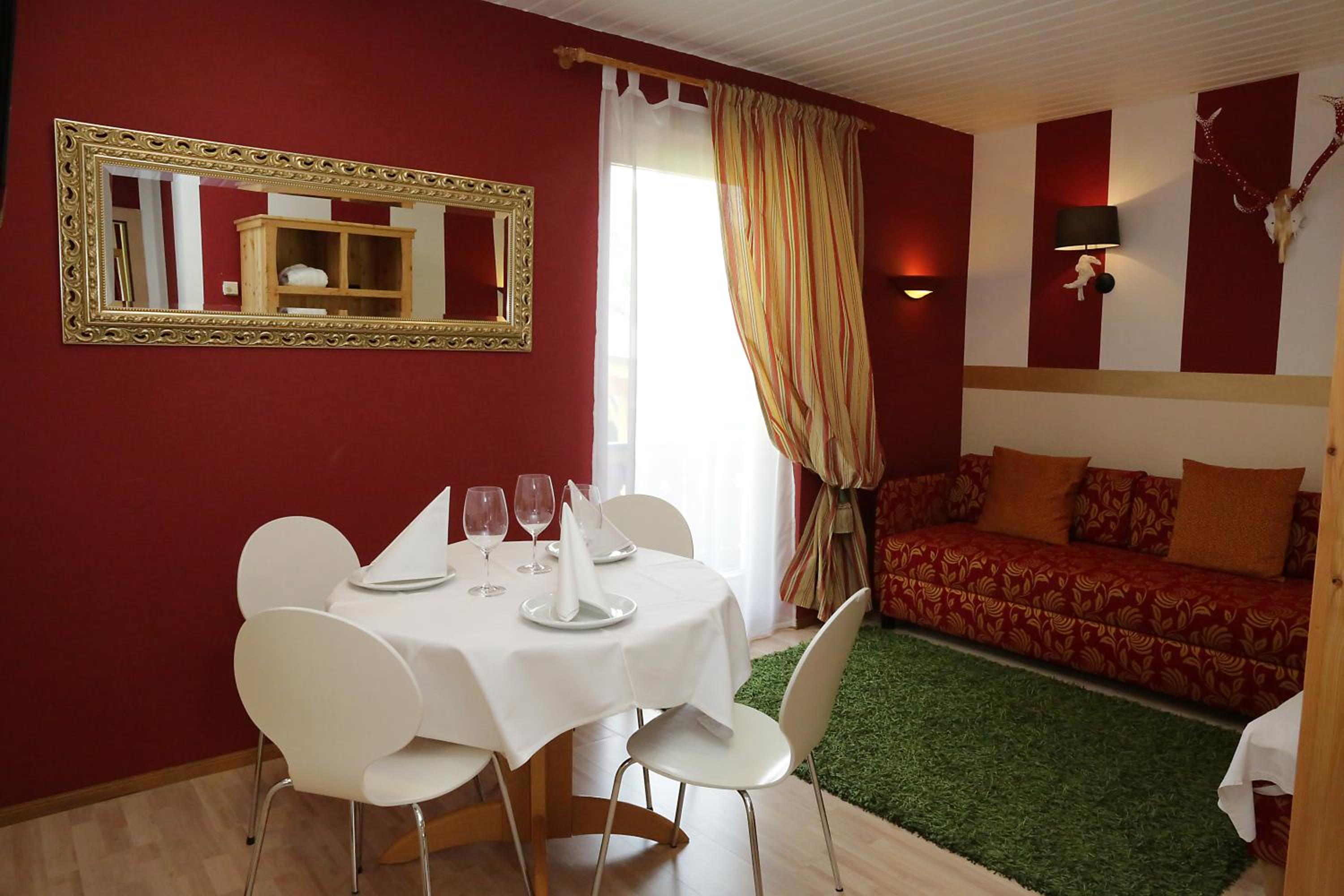 Family Suite with Balcony photo 3