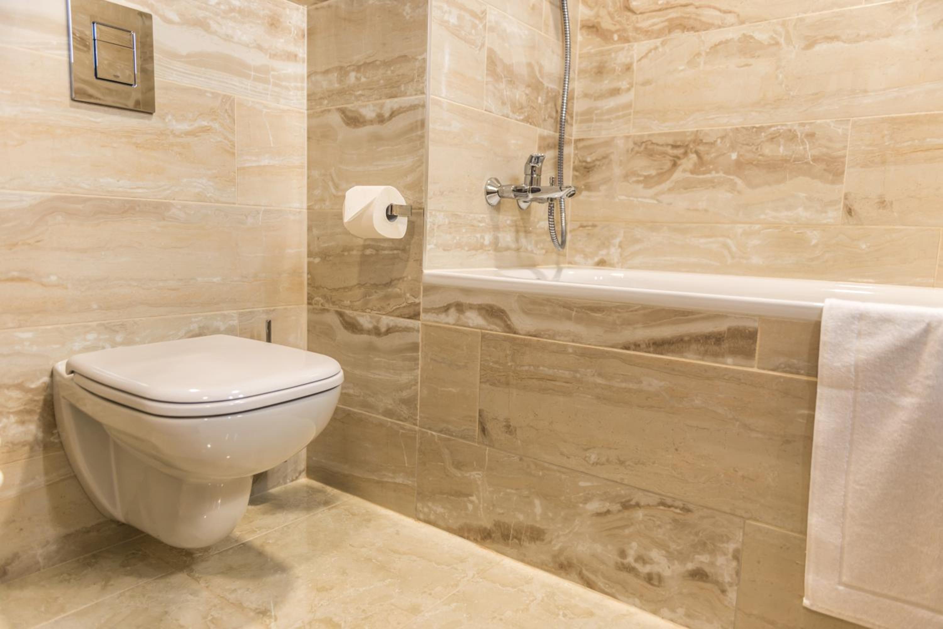Triple Room Comfort (Included access to the pools)