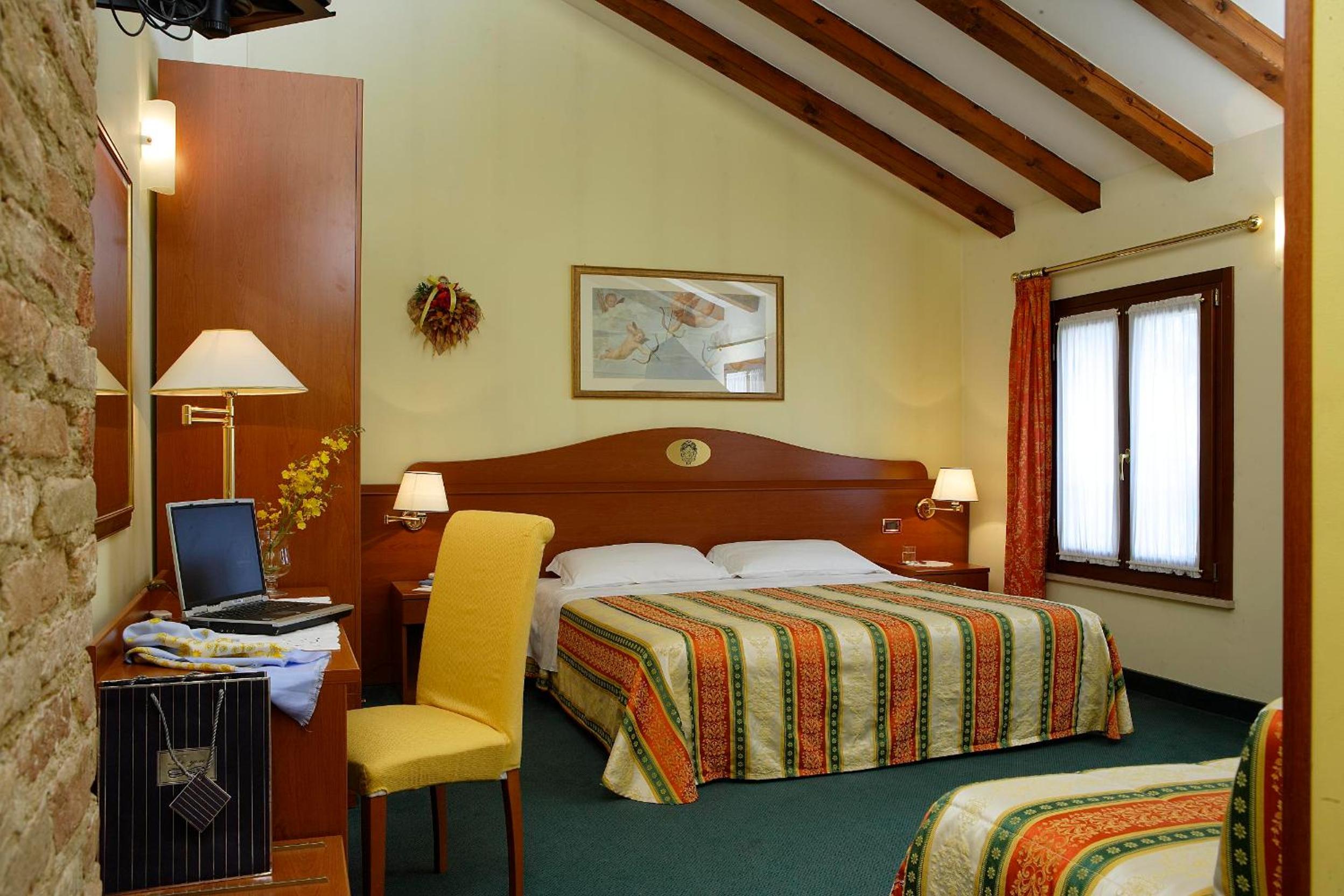 Triple Room - Photo 3