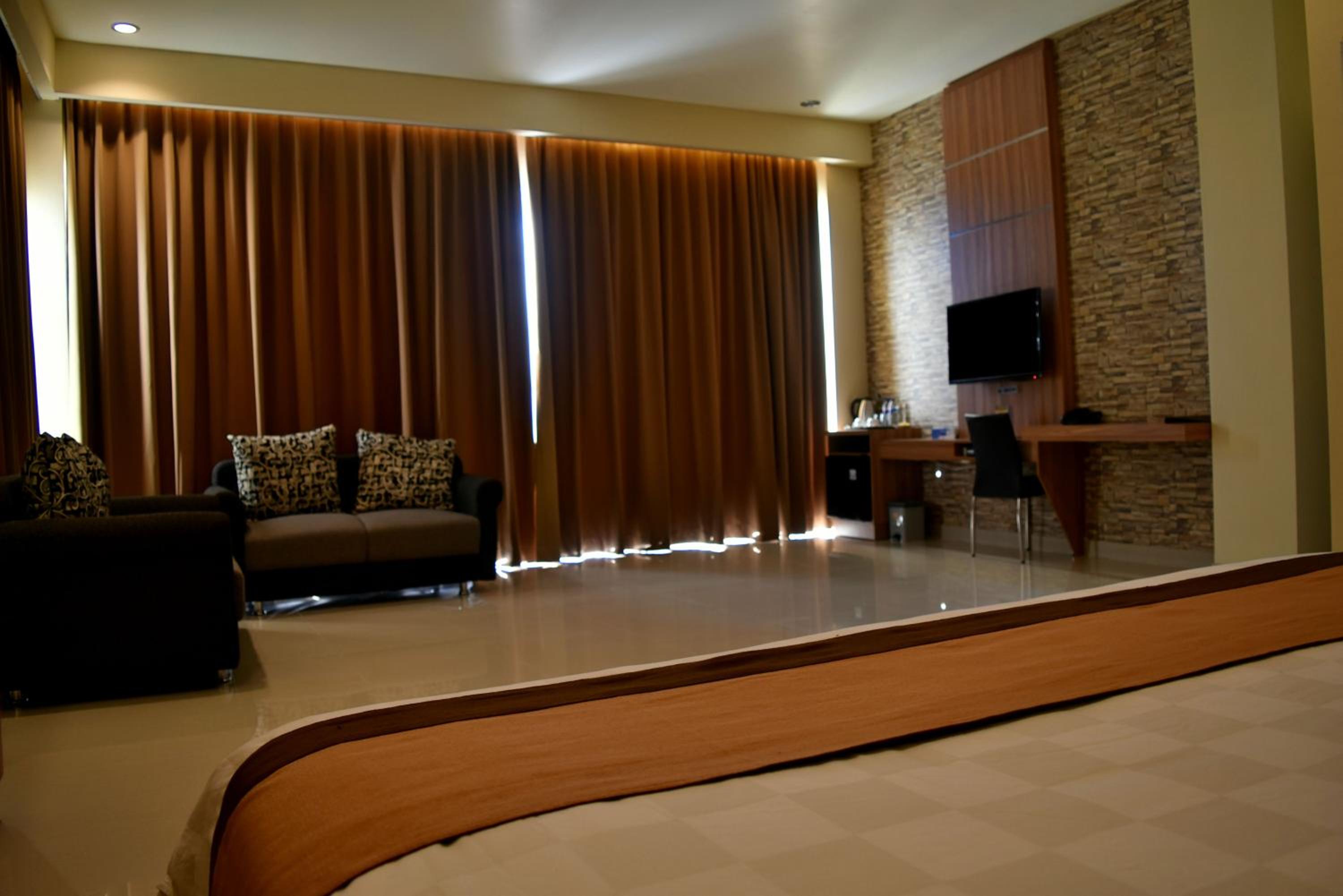 Junior Suite with Ocean View - Photo 2