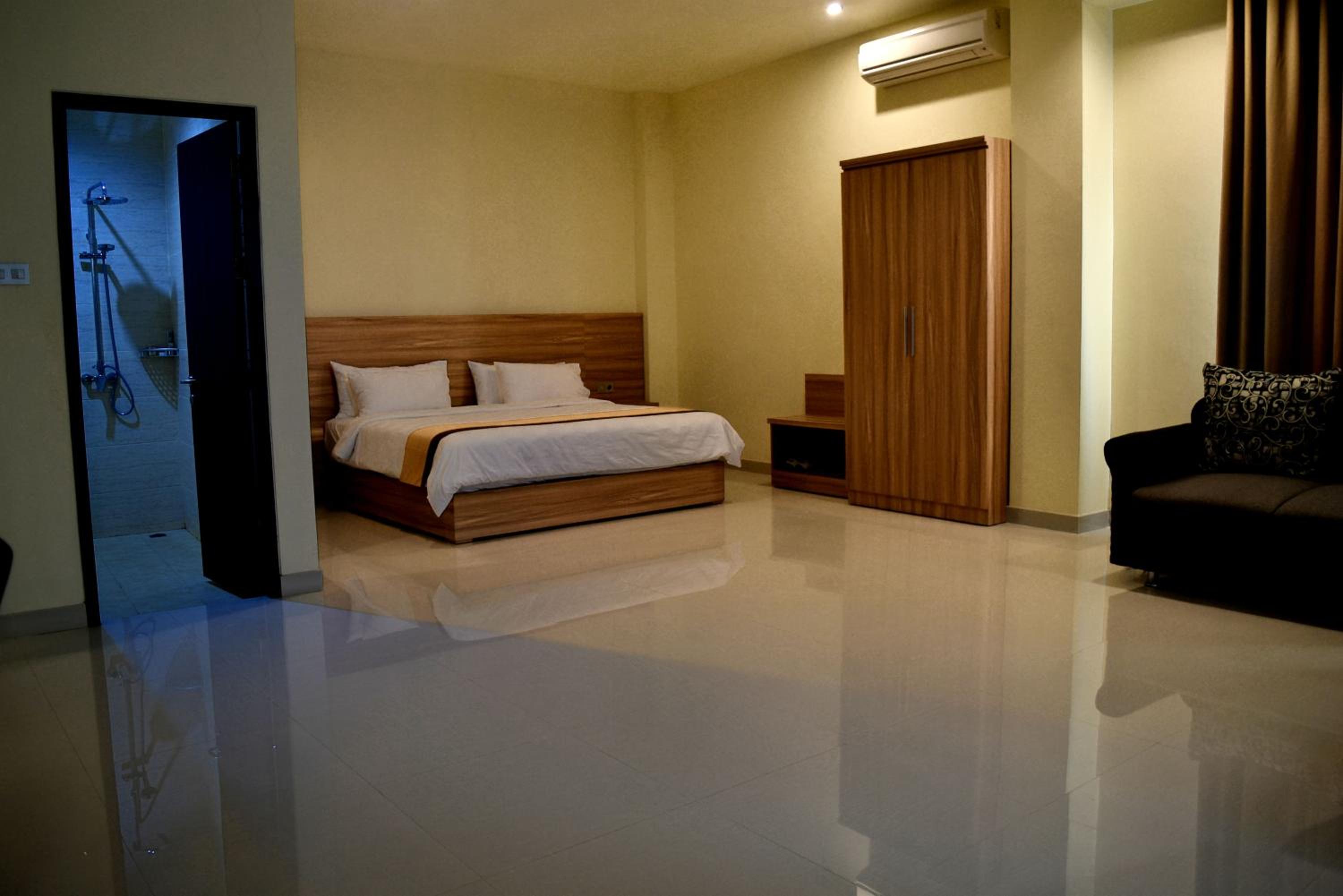 Junior Suite with Ocean View - Photo 4