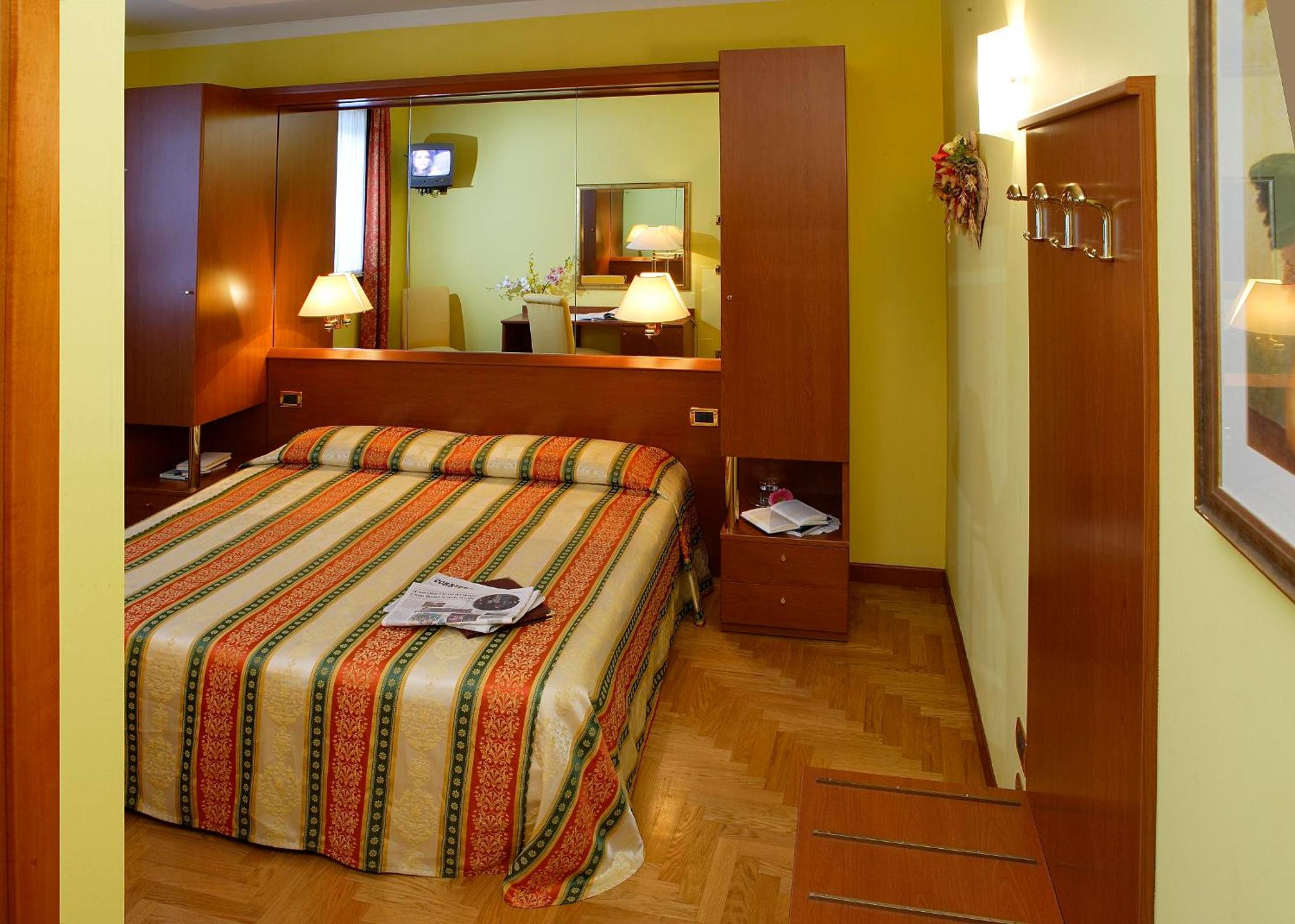 Double Room (1 Adult) photo 2