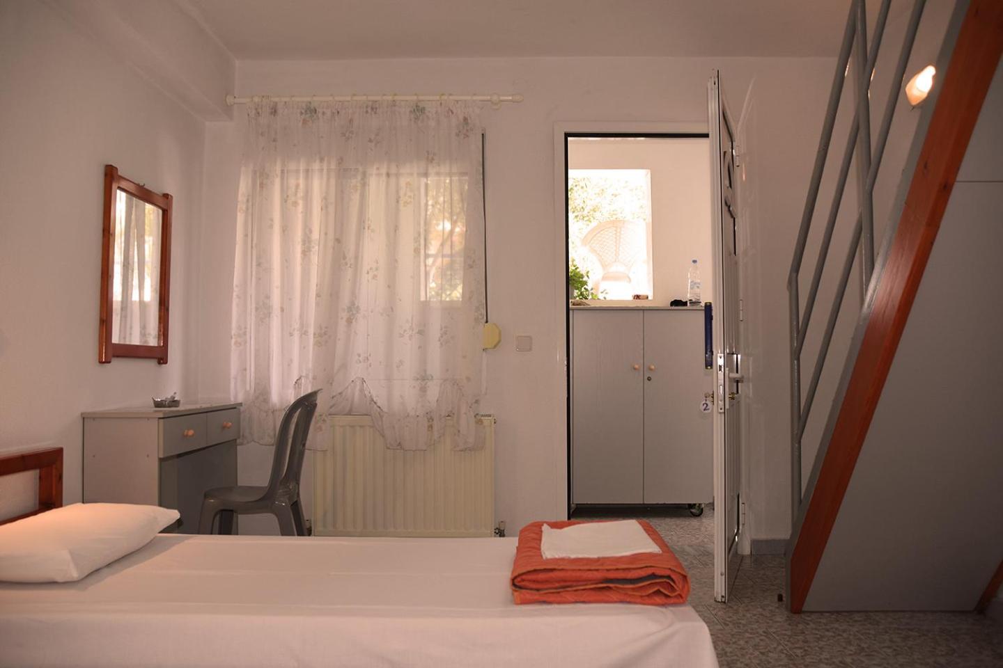 Apartment - Split Level (5 Adults) photo 1