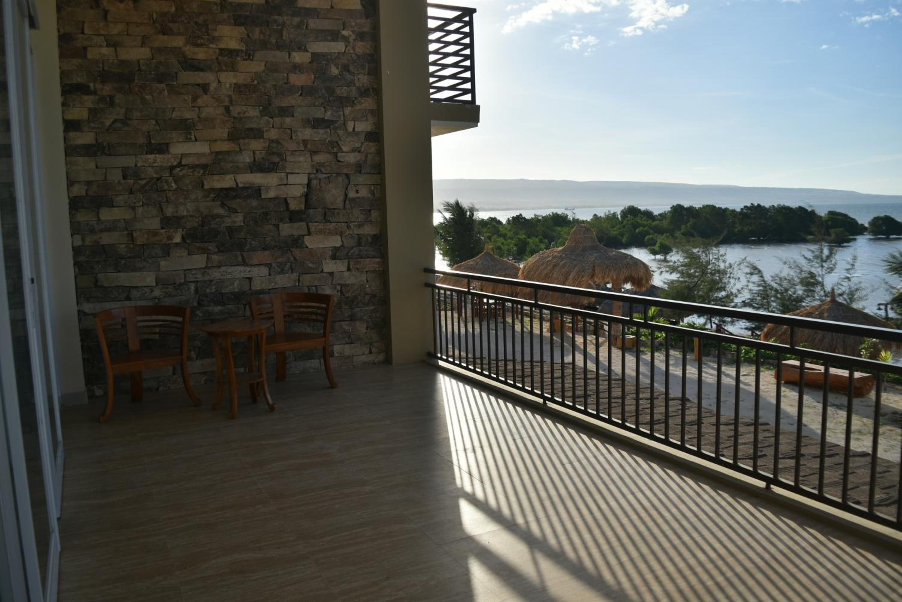Suite - Photo 3