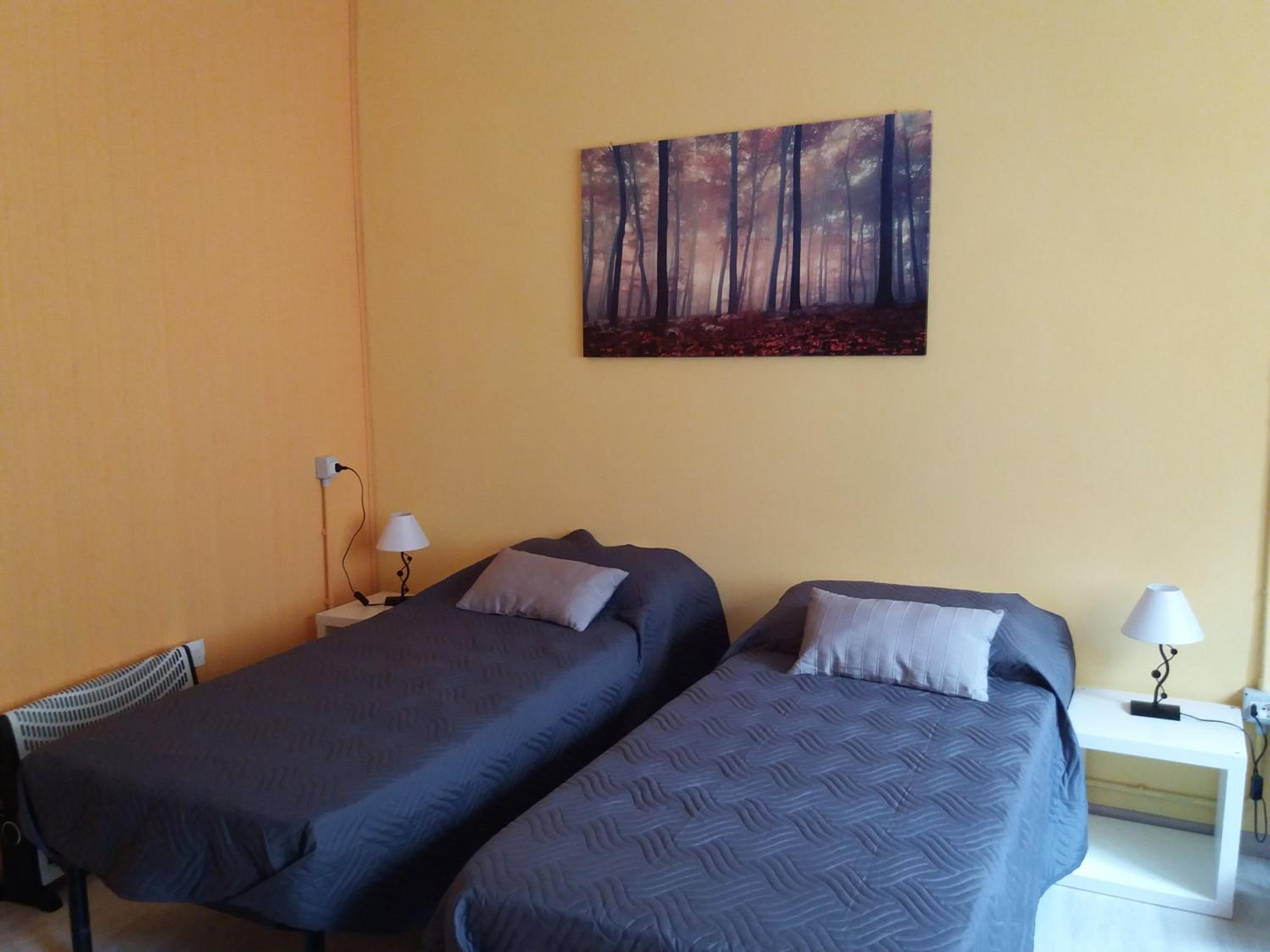 Double Or Twin Room With Private Bathroom photo 2