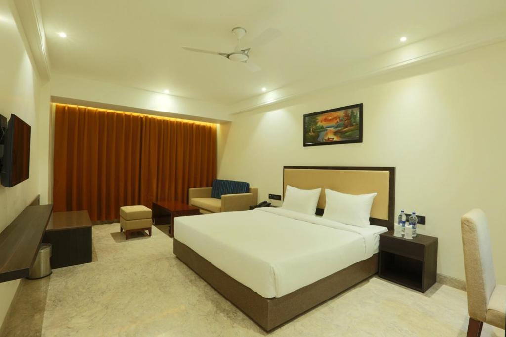 Deluxe Room - Photo 2