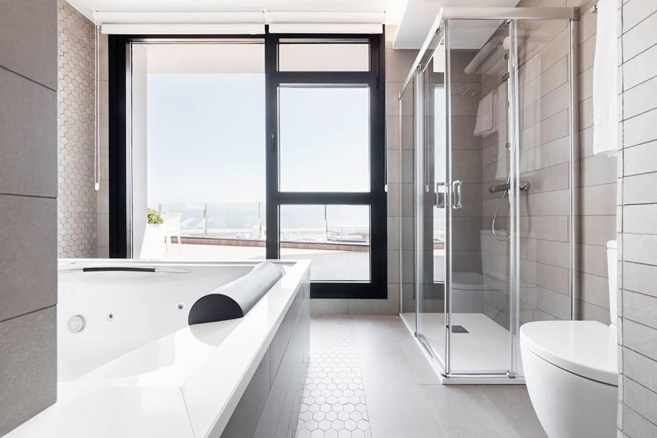 One-Bedroom Apartment with Terrace