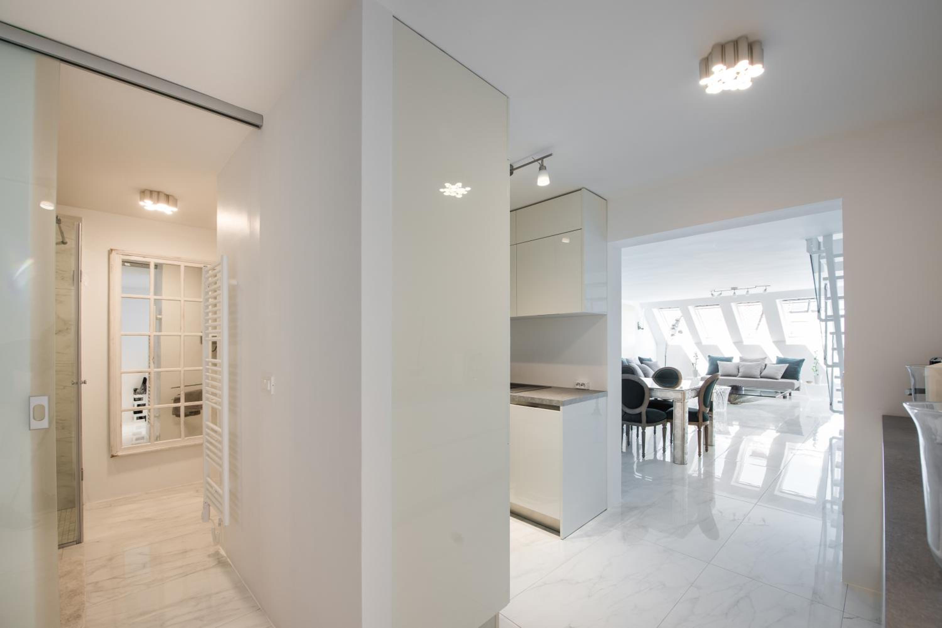 Three-Bedroom Apartment - Photo 30