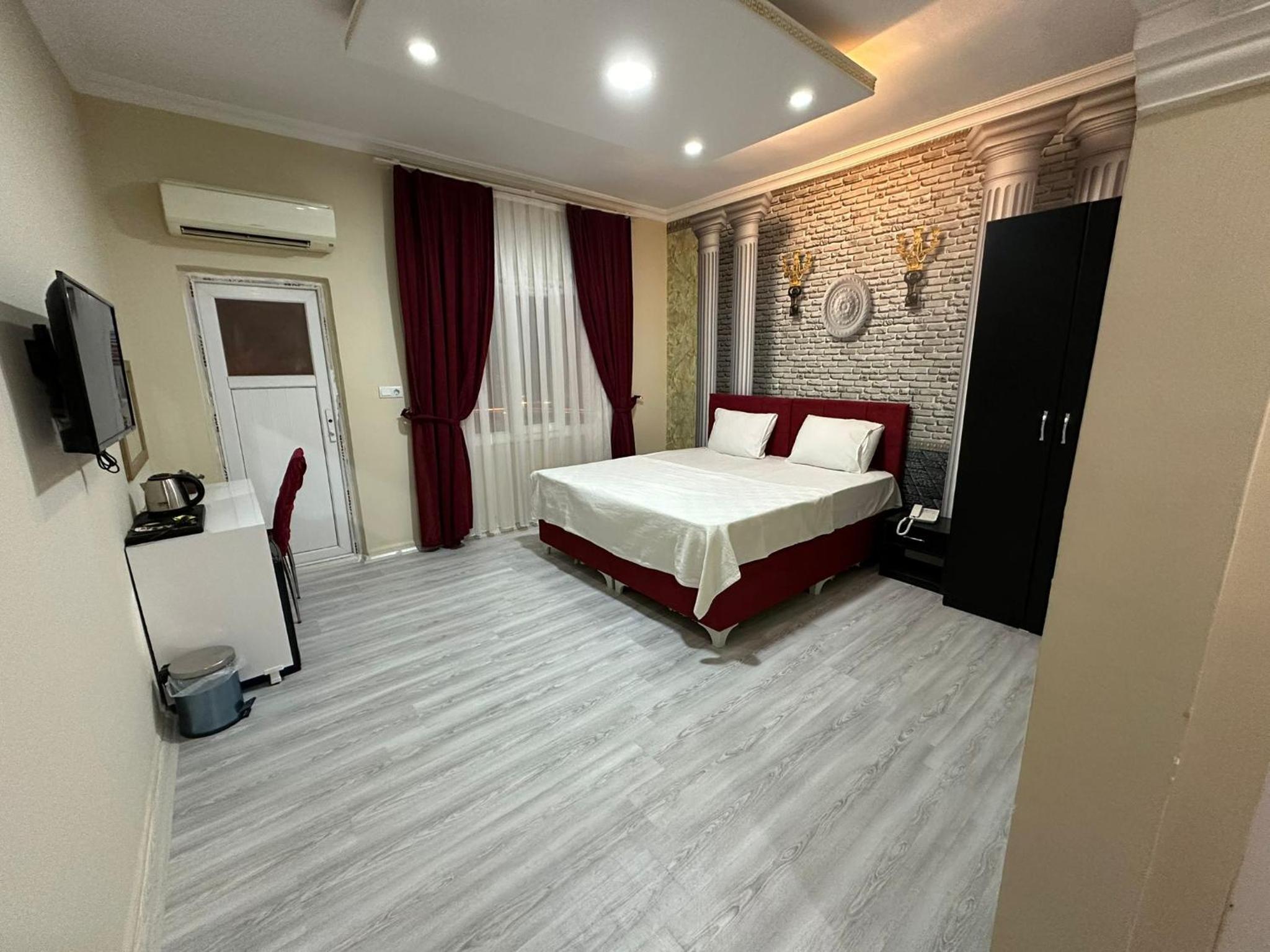 Large Single Room