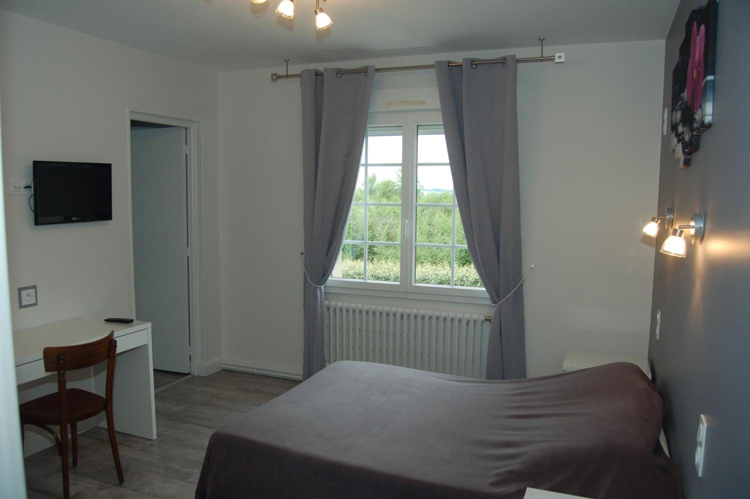 Family Room 14 - Photo 4