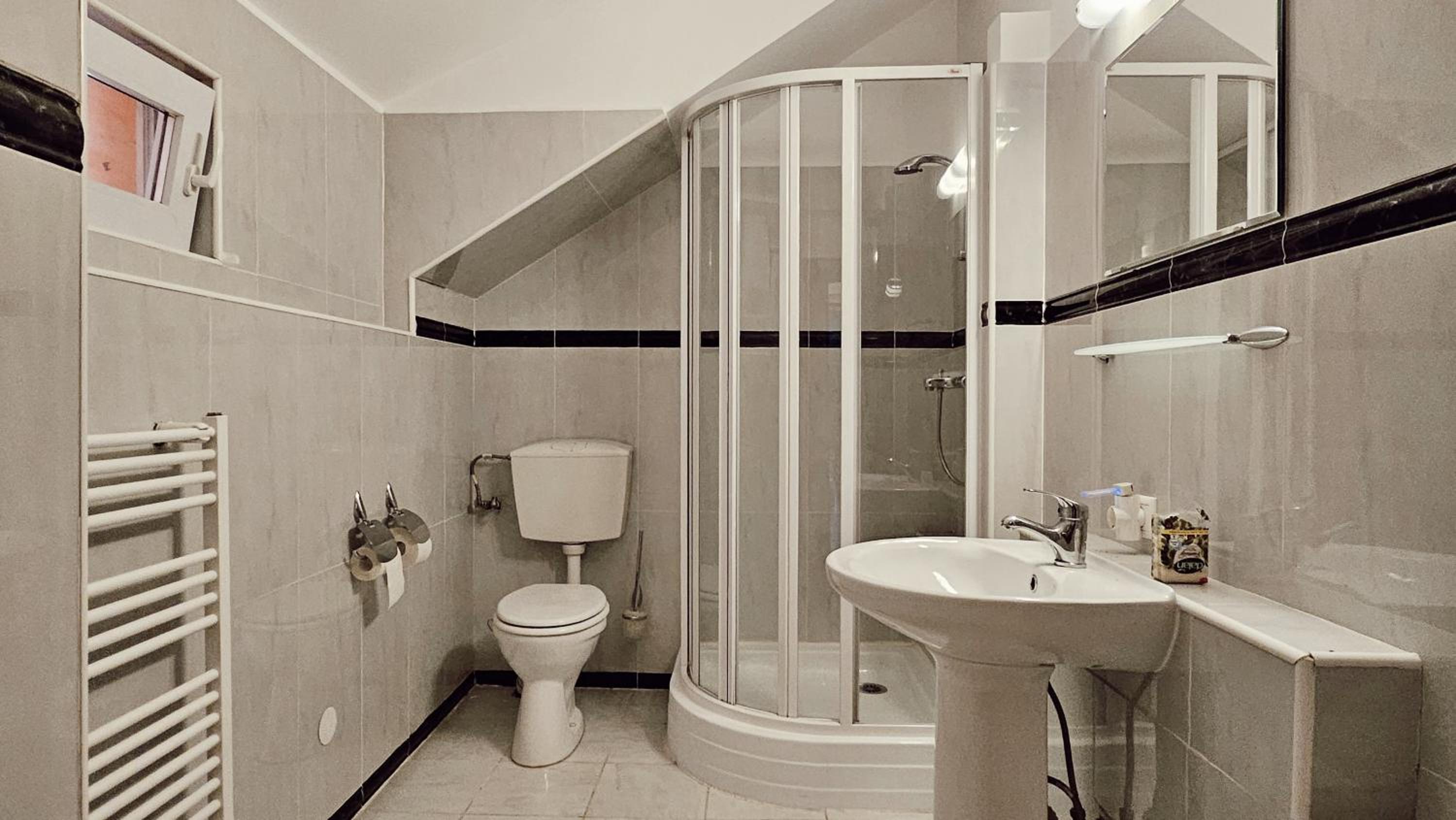 Classic Quadruple Room