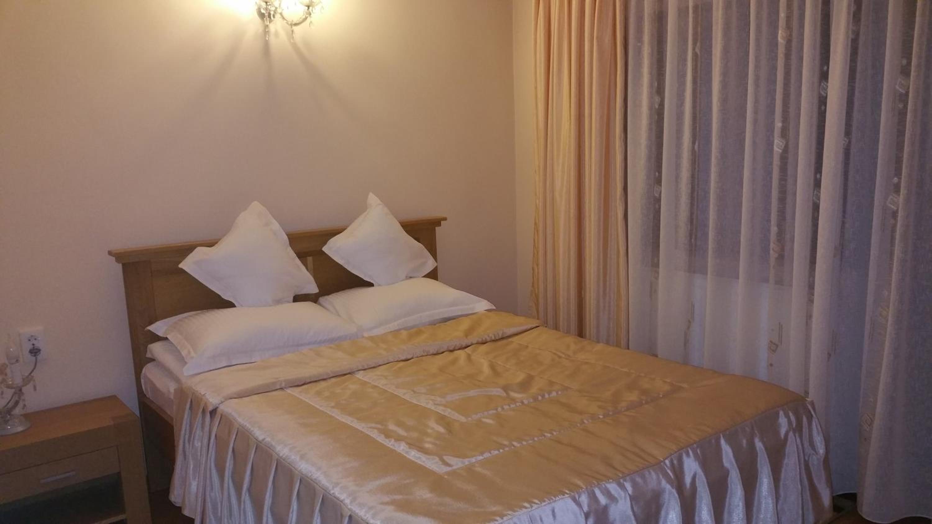 Double Room with Private Bathroom photo 3