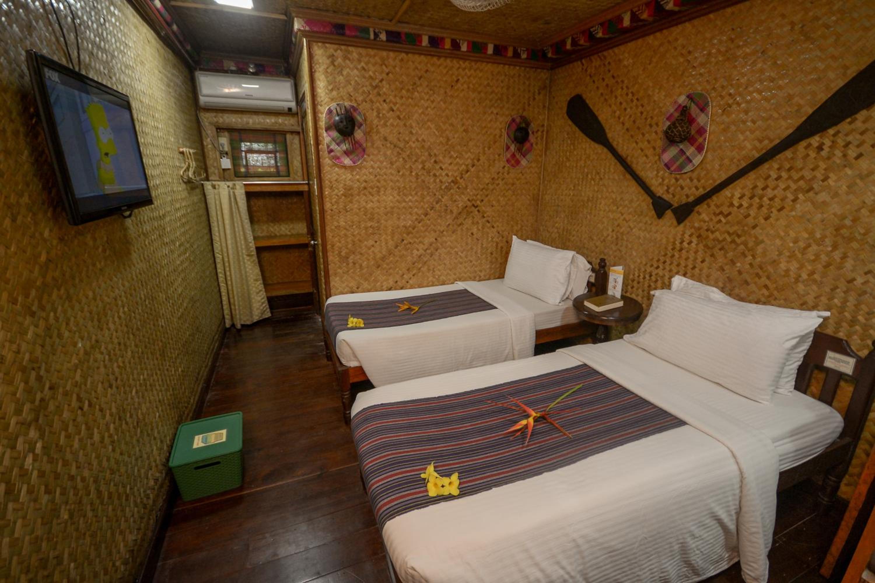 Deluxe Twin Room photo 2