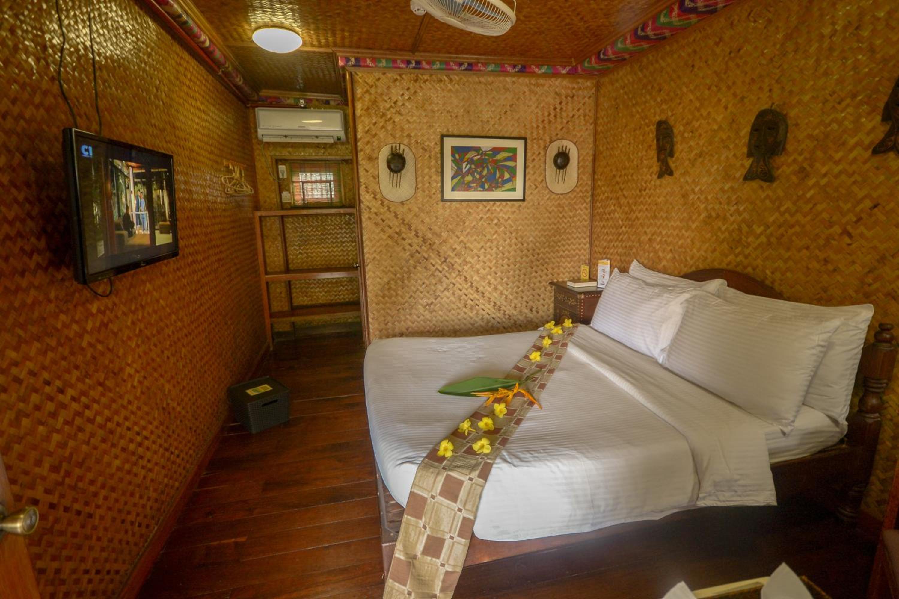 Deluxe Queen Room photo 2