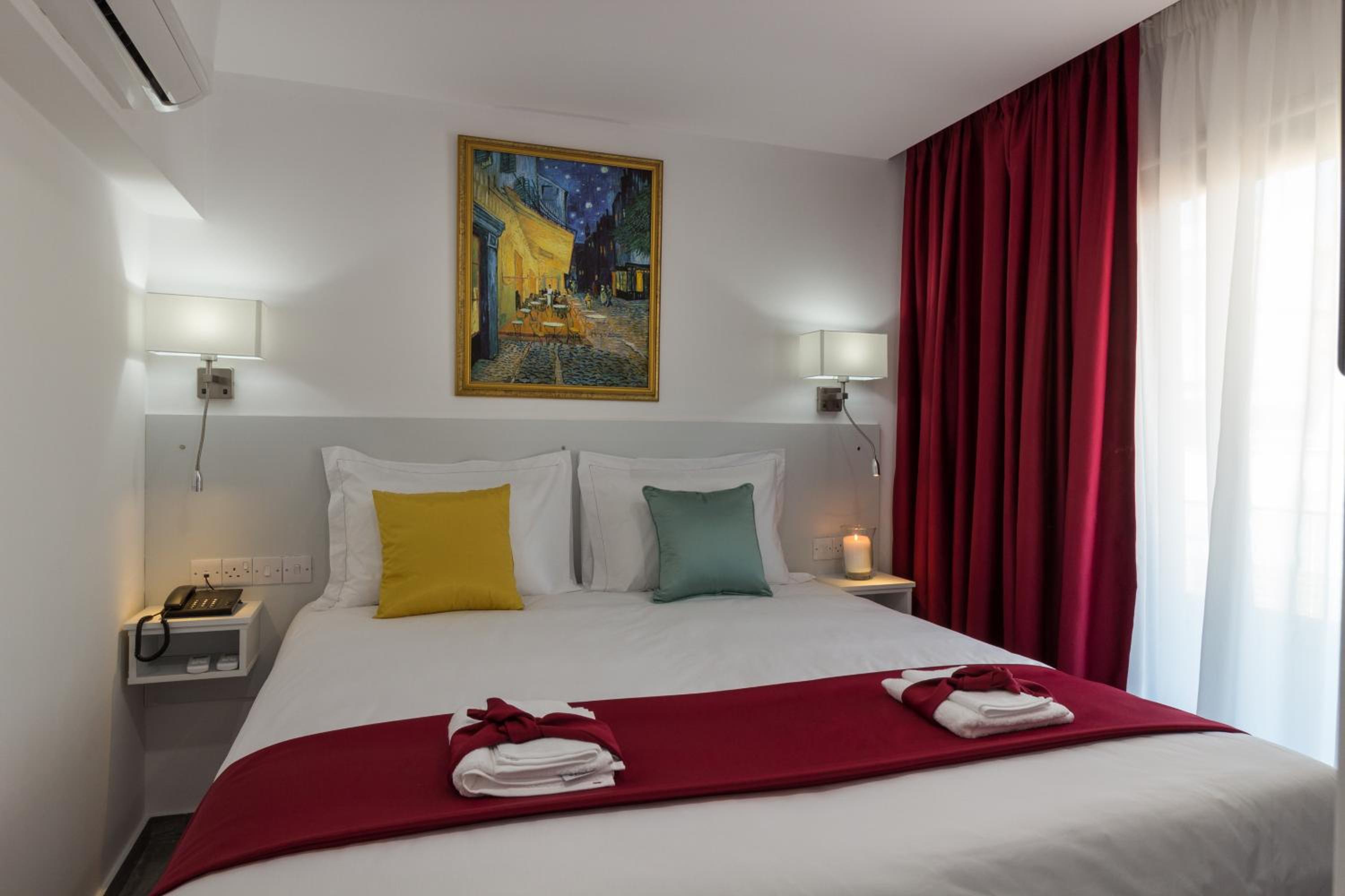 Apartamento com Varanda