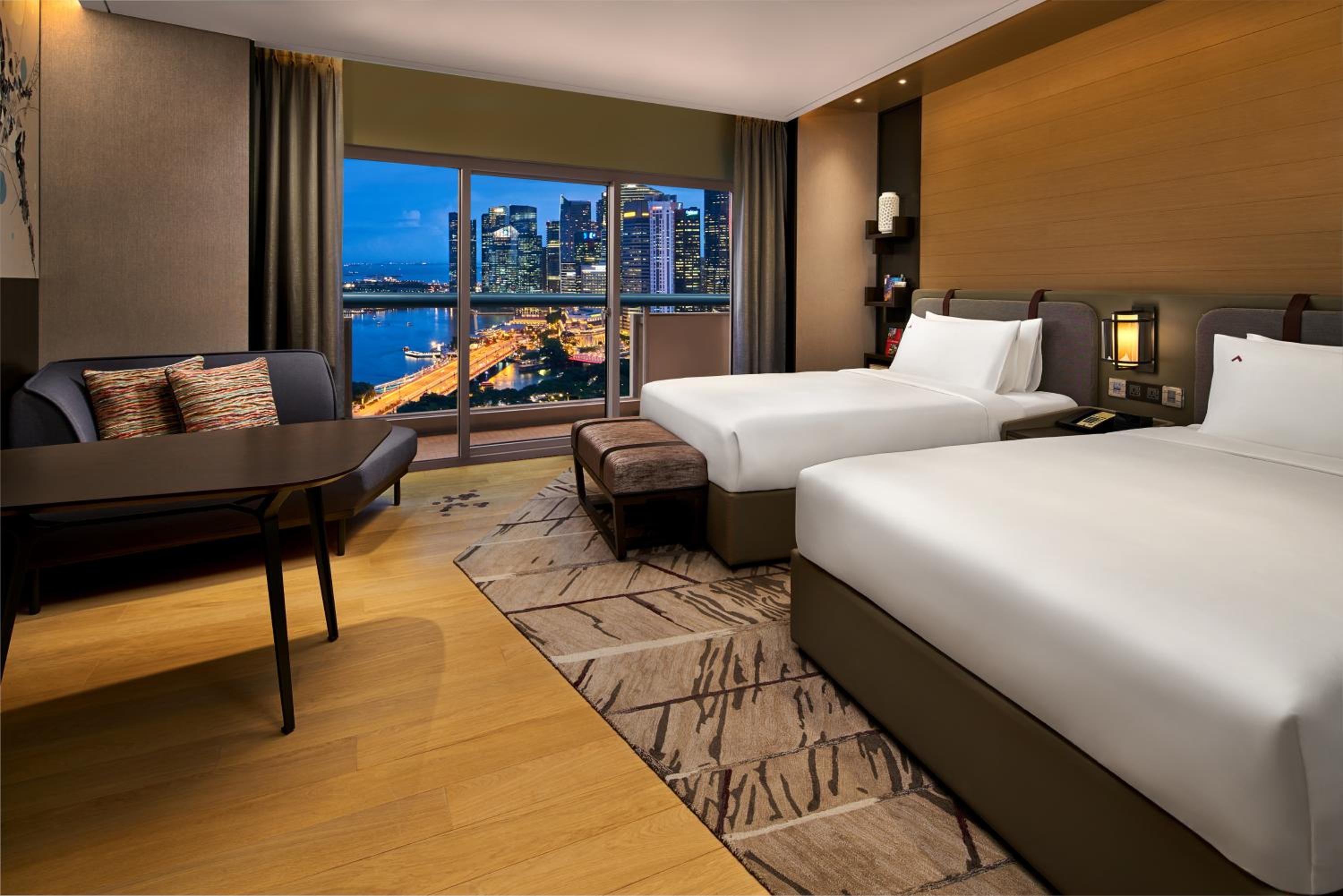 Premier Prestige, Two Doubles, Balcony, Marina Bay View thumbnail 6