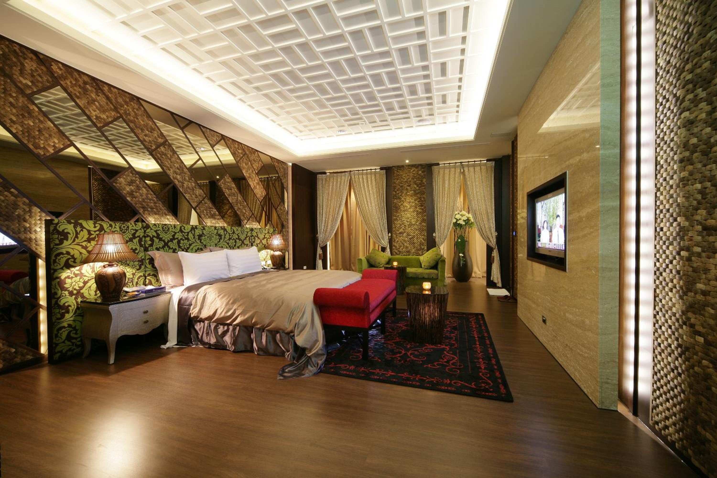 Deluxe Double Room with Bath (Check-In After 21:00) photo 1