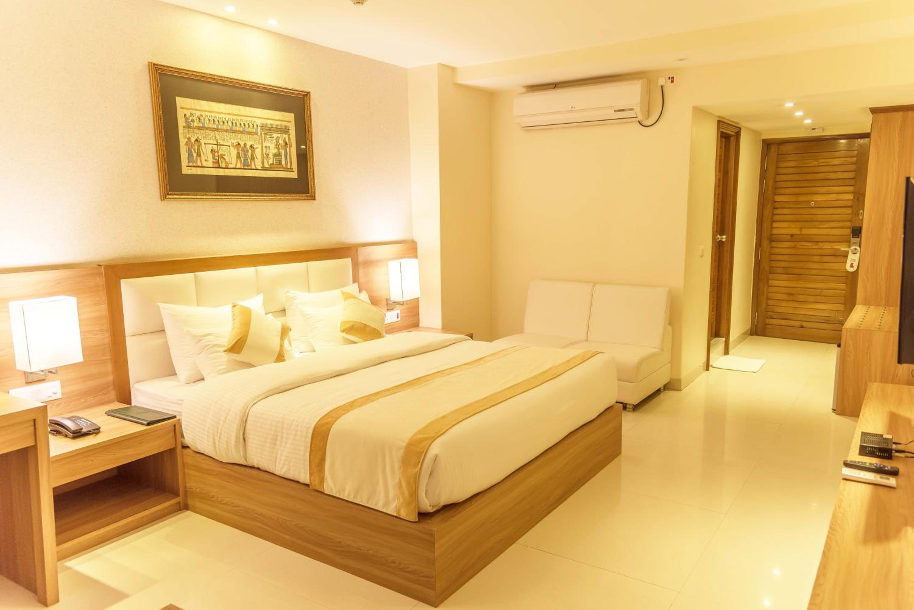 Superior Double AC Room photo 3