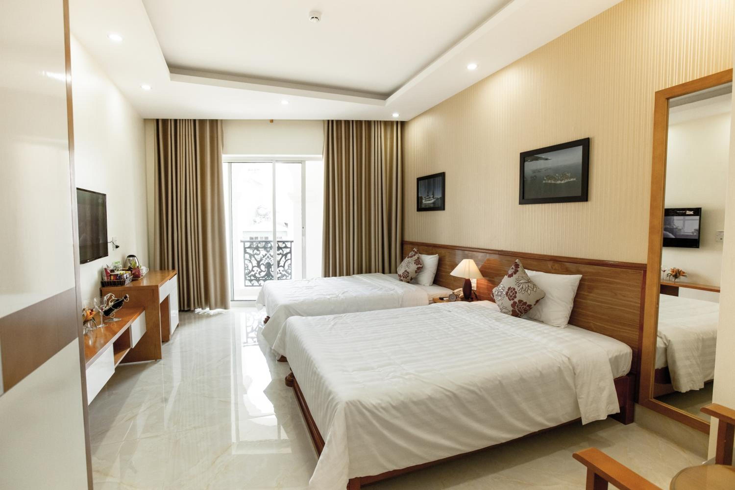 Deluxe Family Room with City View