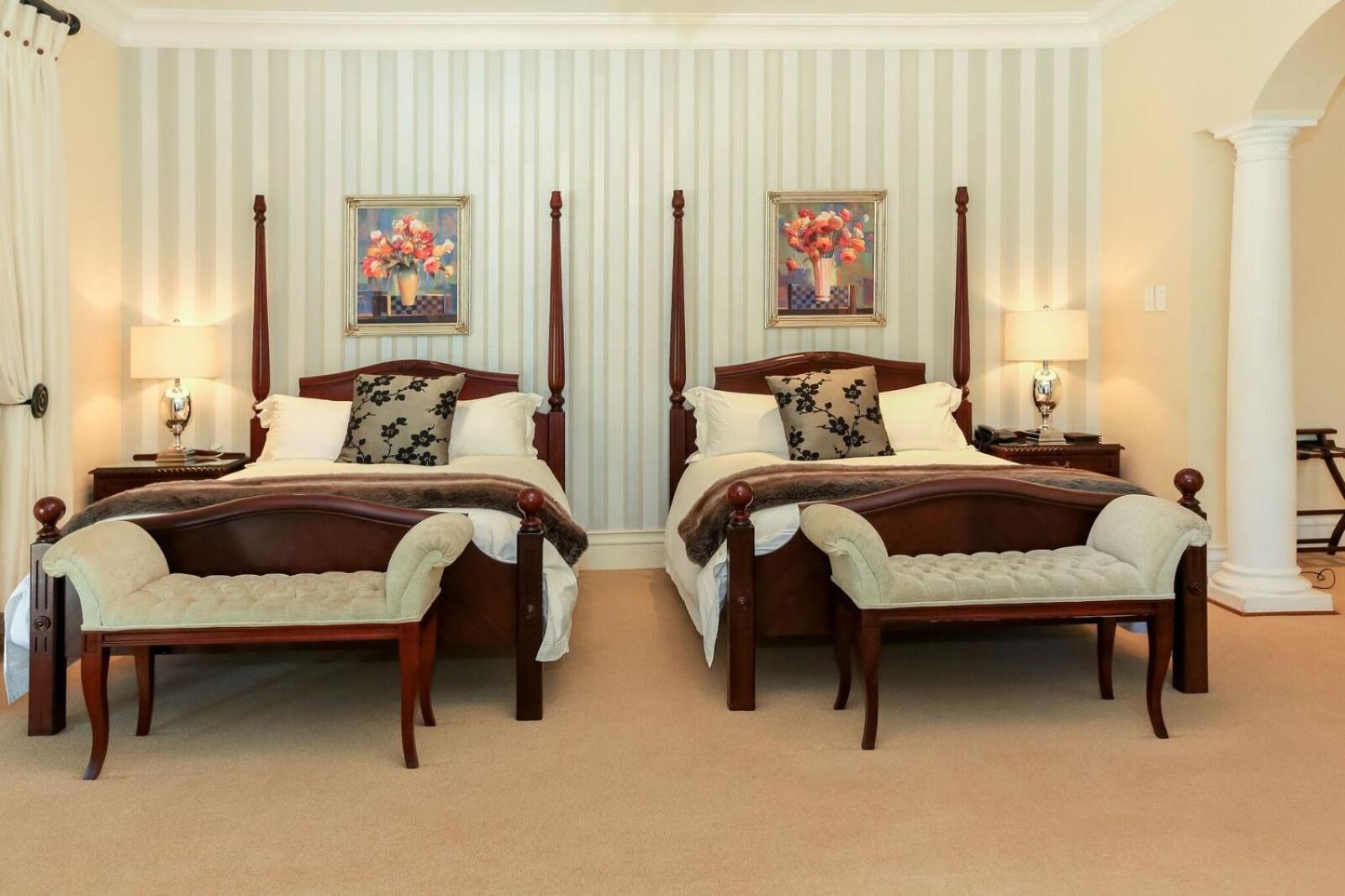 Twin/Double Room photo 3