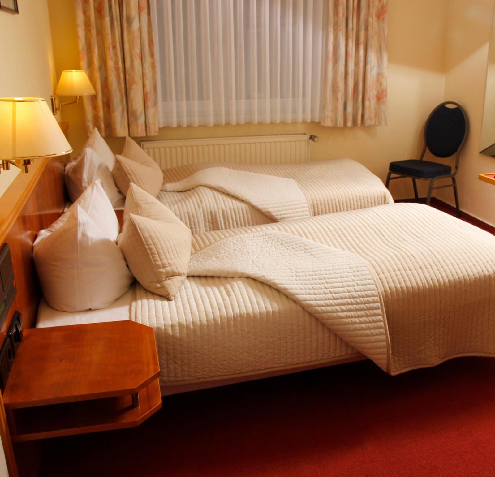 Double Room - Photo 8