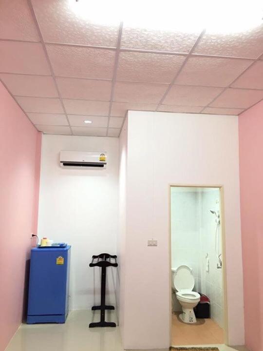 Quadruple Room with Private Bathroom - Photo 1