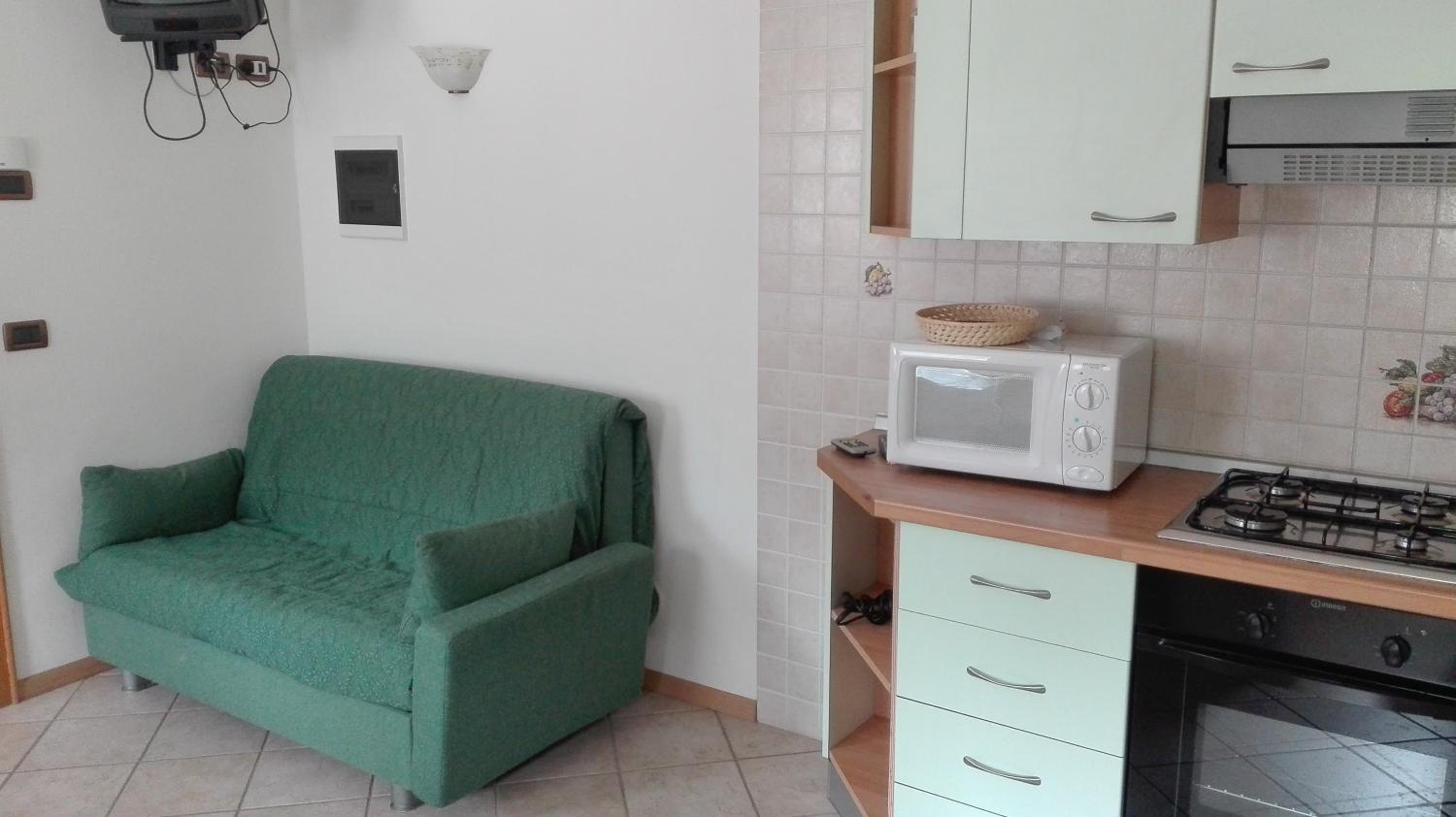 One-Bedroom Apartment photo 2
