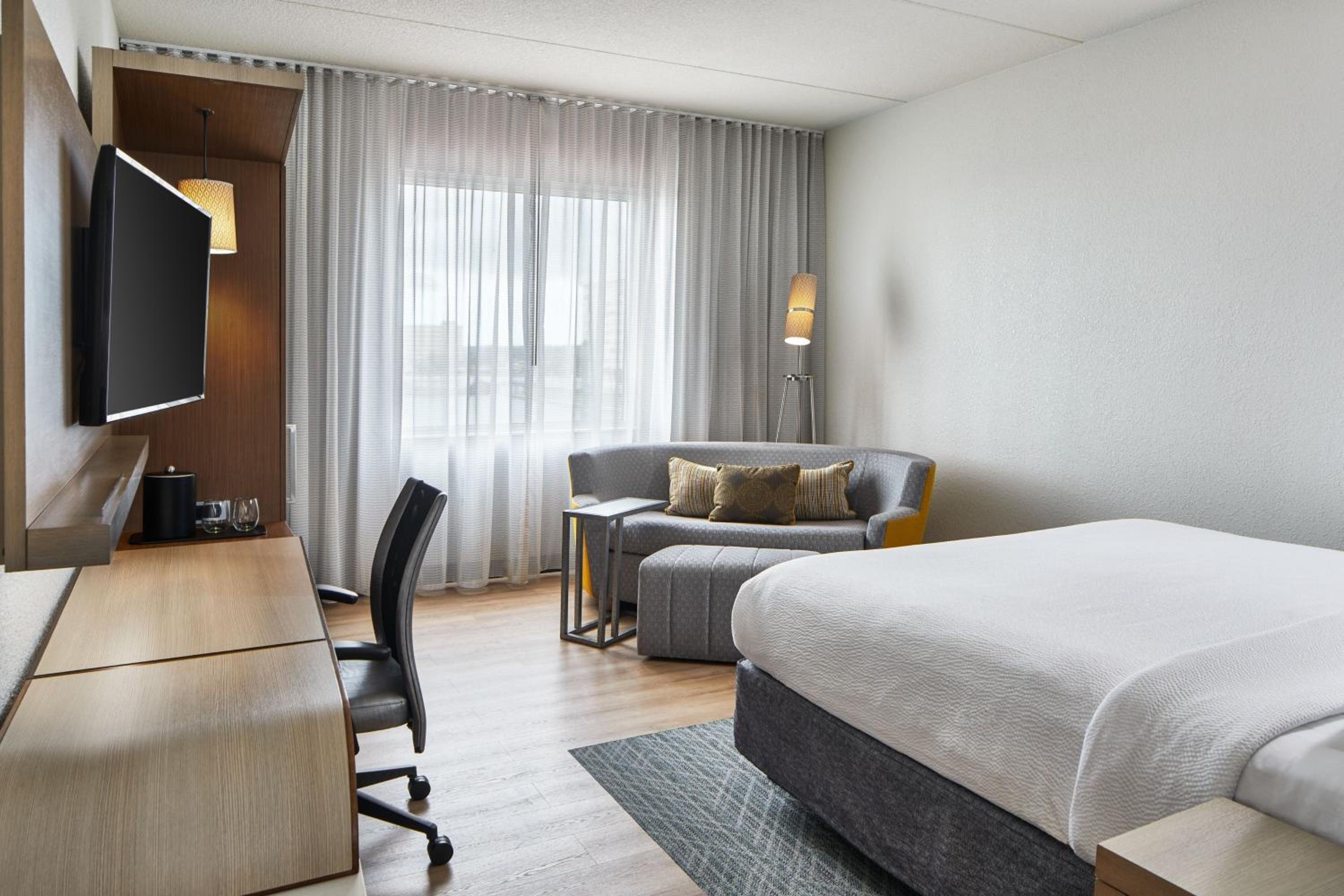 King Room with Sofa Bed