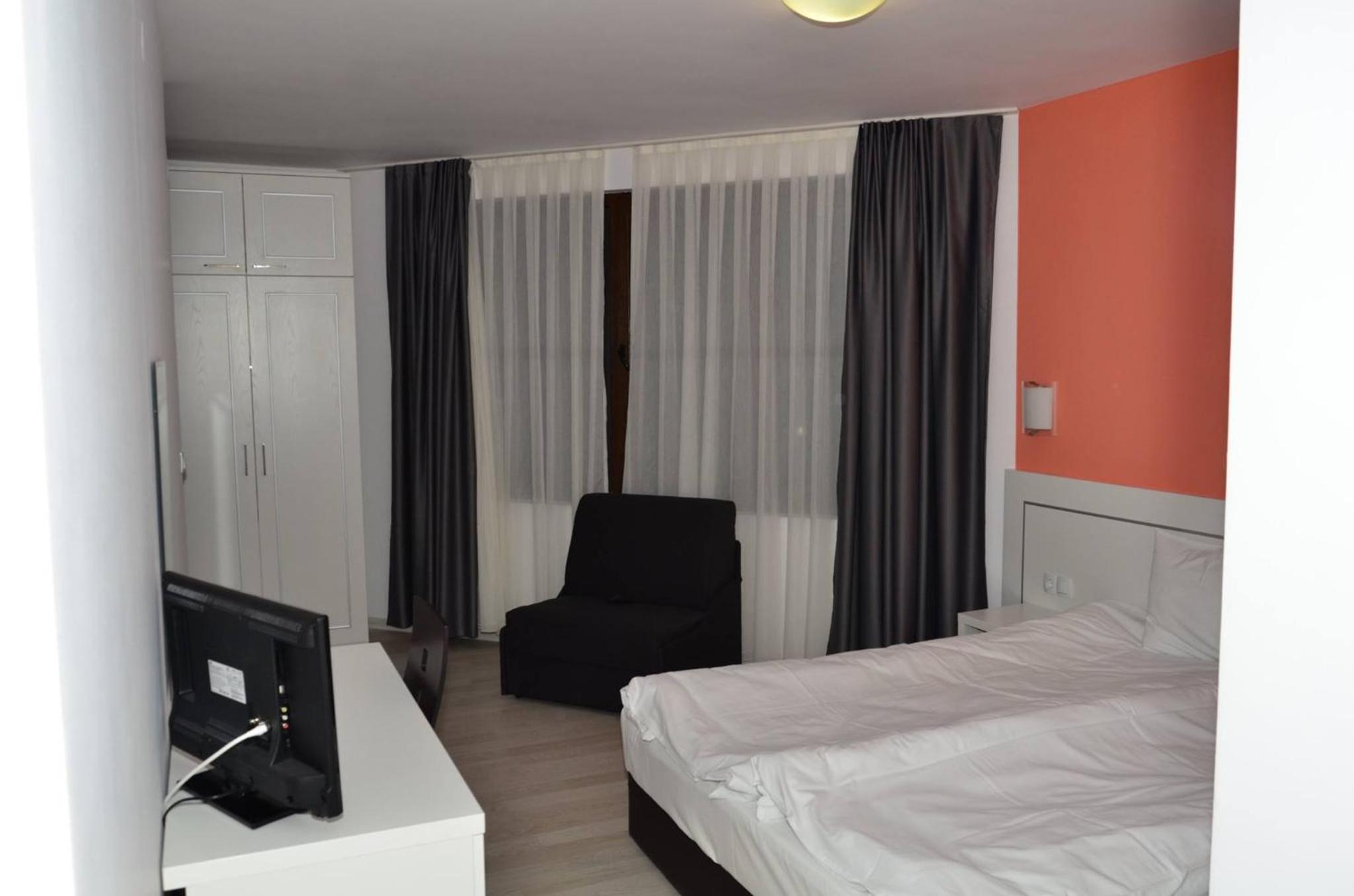 Double or Twin Room photo 1