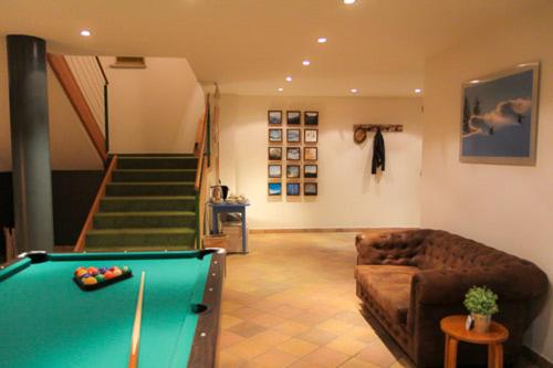 Apartment with Mountain View photo 2