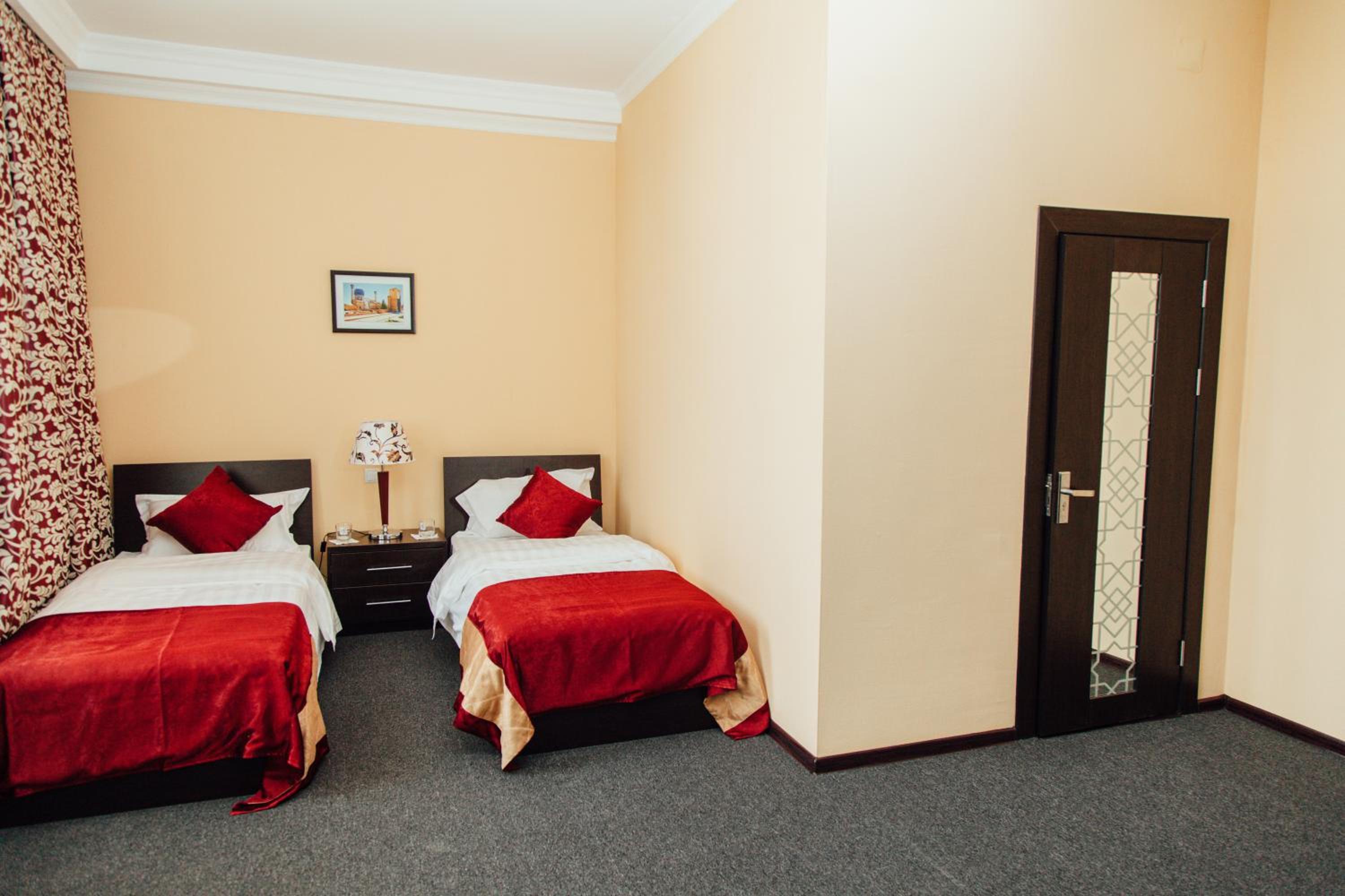 Standard Twin Room photo 3