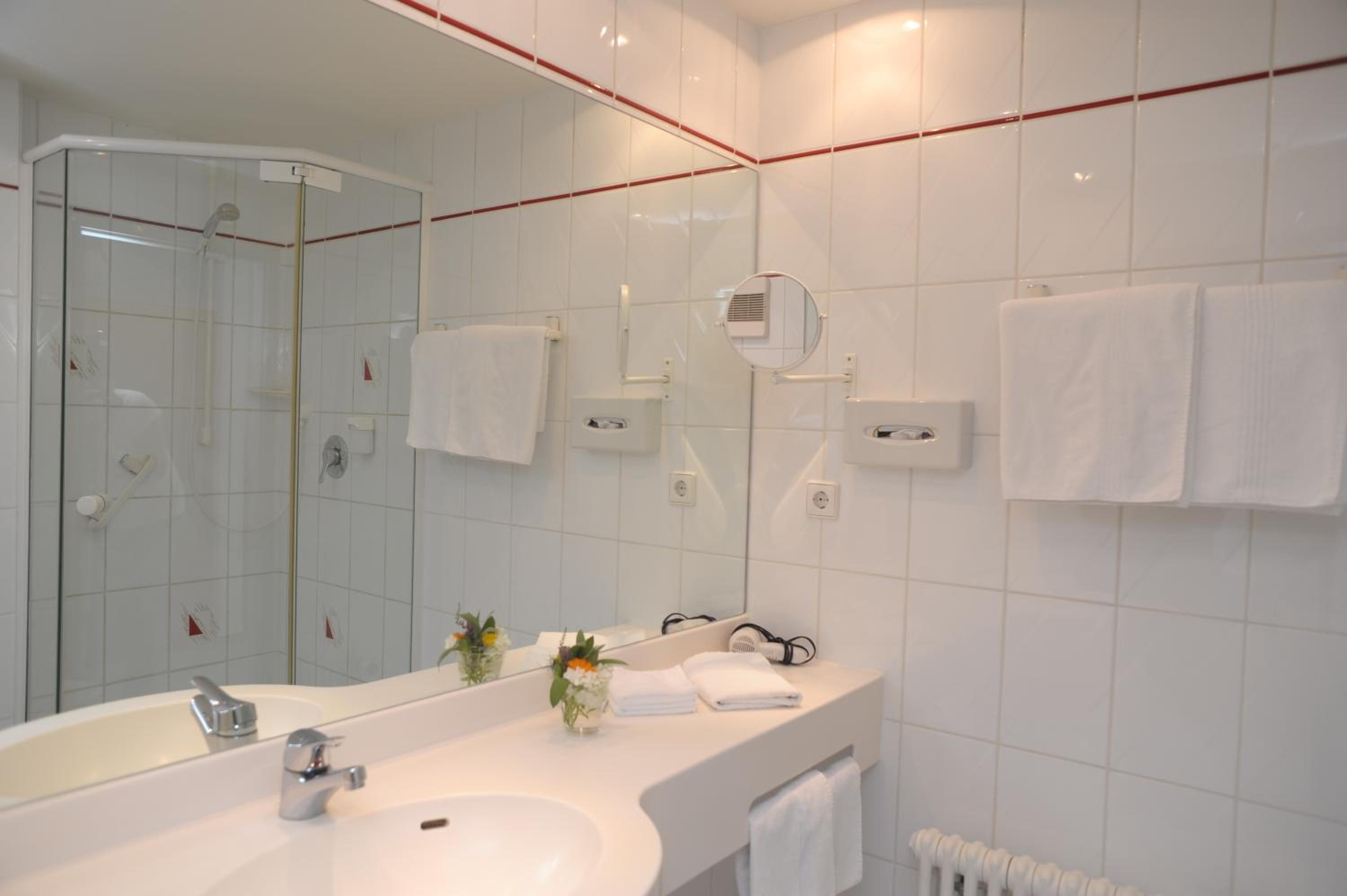 Standard Double Room - Photo 3