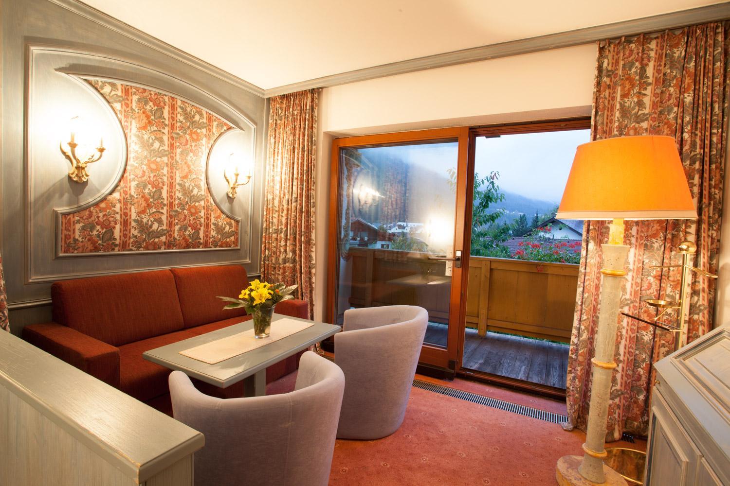 Junior Suite with Garden View - Photo 5