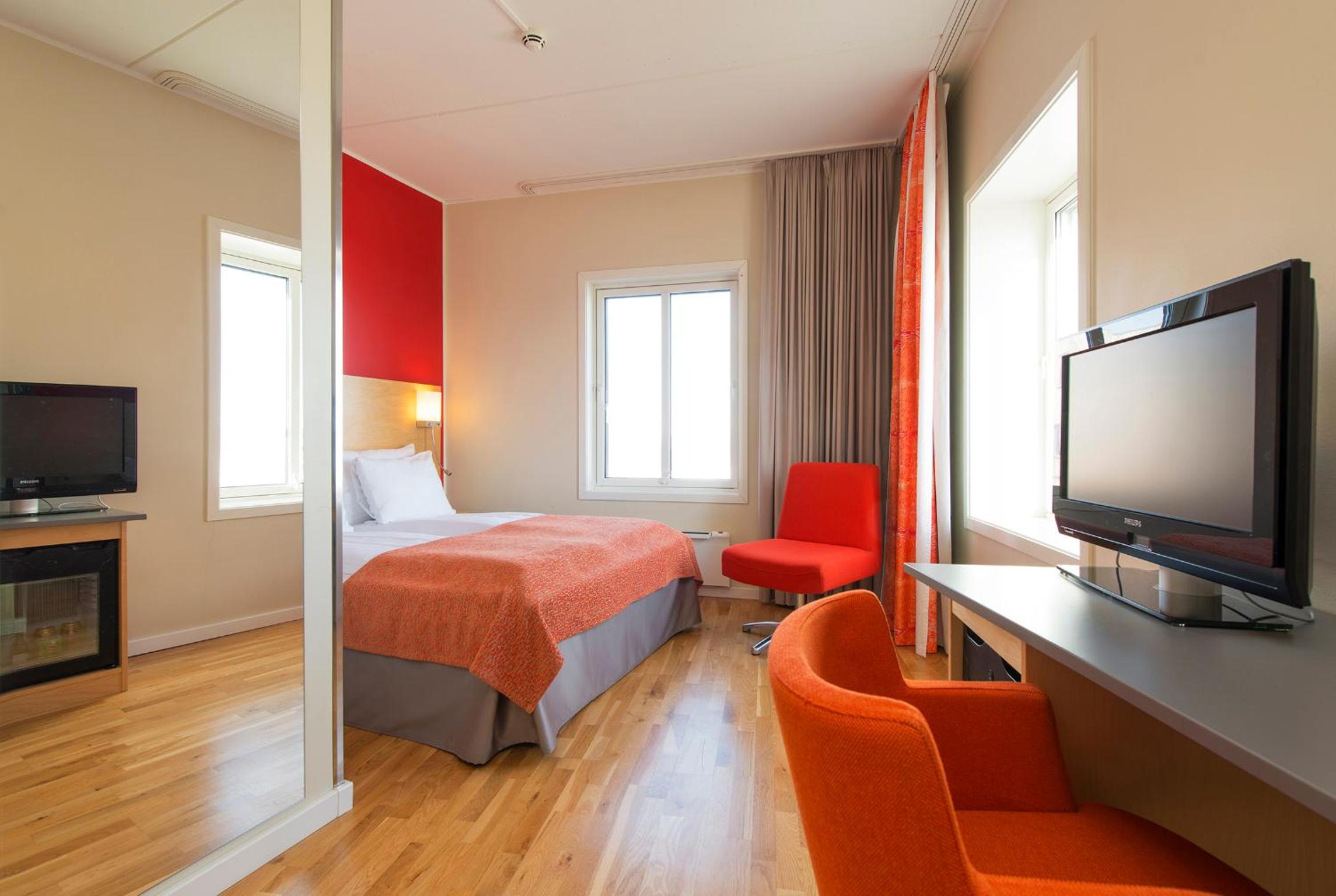 Standard Double Room - Photo 3