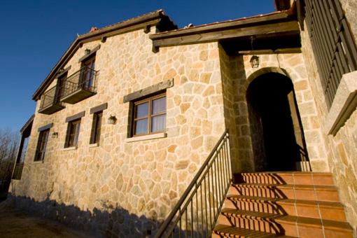 Four-Bedroom House - Photo 20