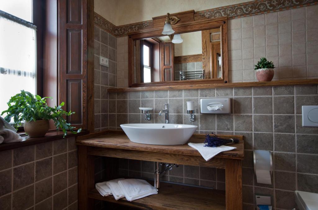 Double Room - Photo 4