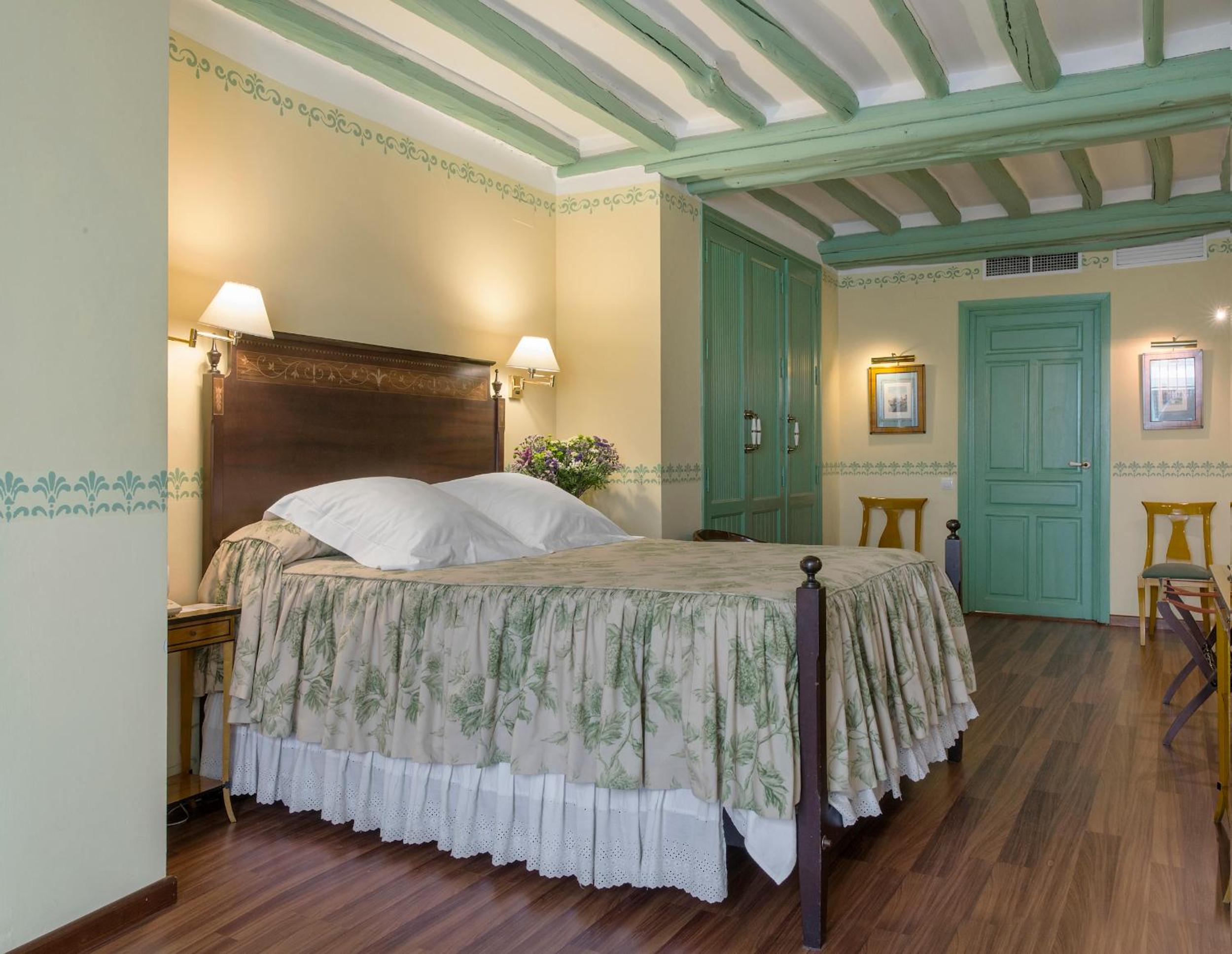 Superior Double Room - Photo 7